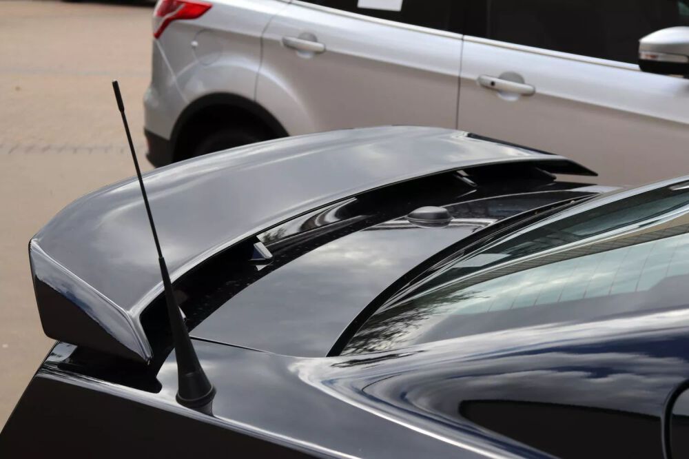 Bakre Spoiler – GT/CS-stil – Blank Svart (FORD MUSTANG 2010–2014, alla modeller)