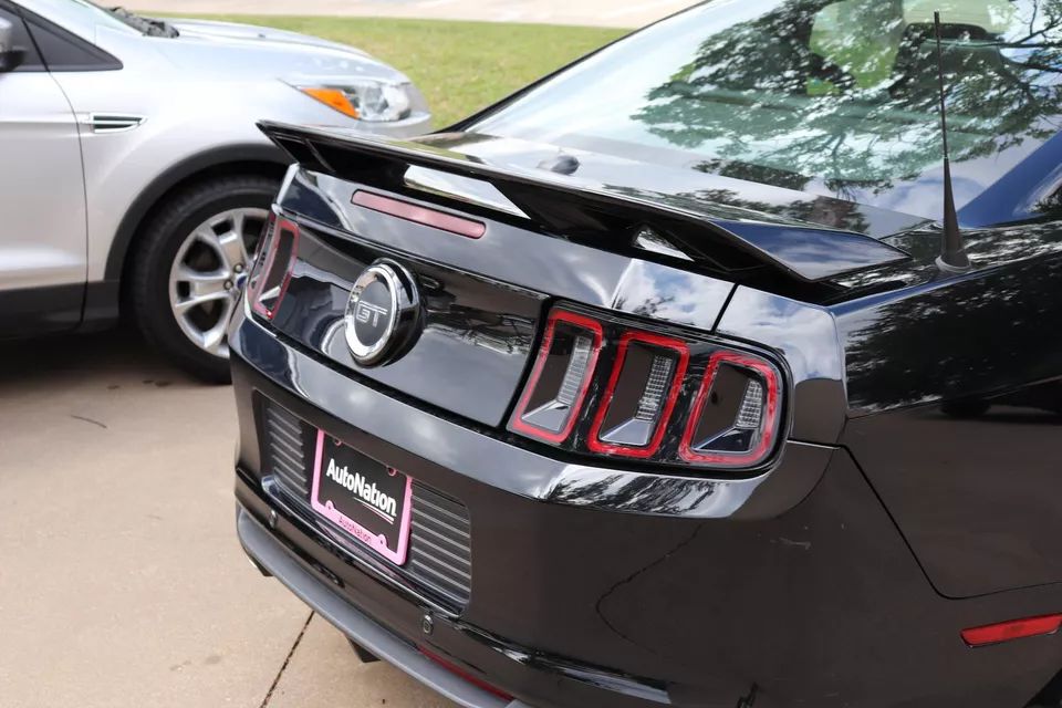 Bakre Spoiler – GT/CS-stil – Blank Svart (FORD MUSTANG 2010–2014, alla modeller) - 2