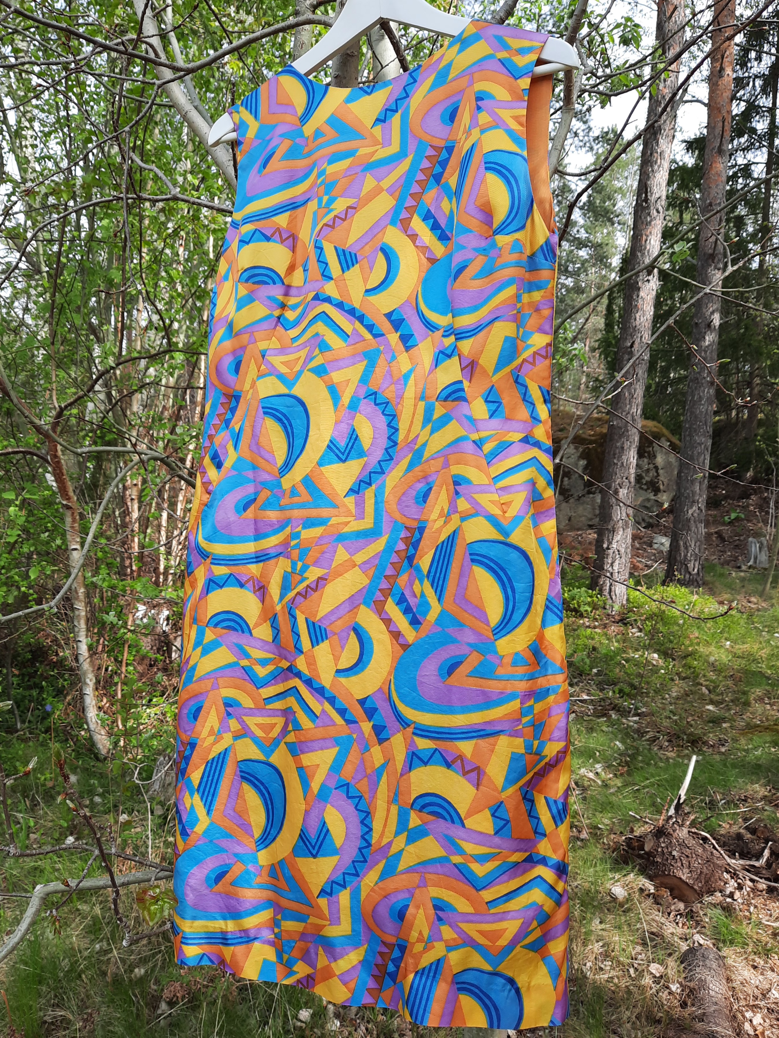 Färgglad 1960-talsklänning med grafiskt mönster (fodrad) ca storlek M, Vintage - 8