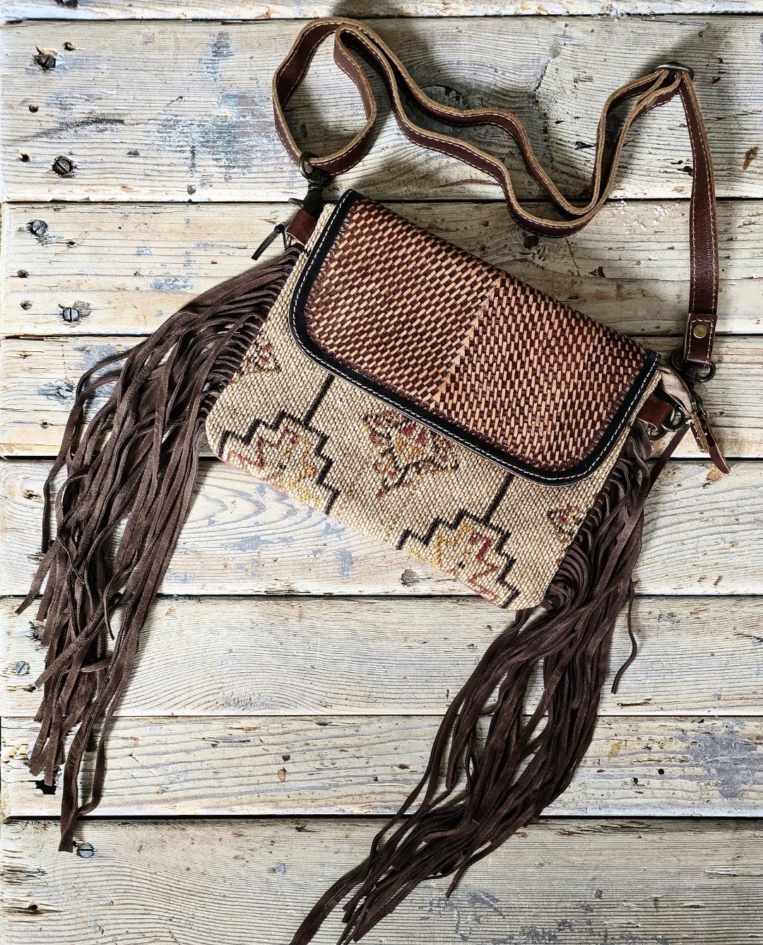 Crossbody Bag Skinnväska - Woven & Fringes