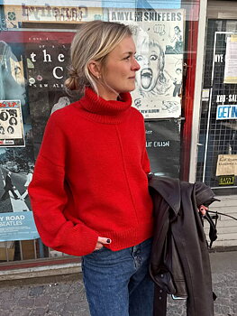 PetiteKnit Scarlet Sweater (23 m st 3)