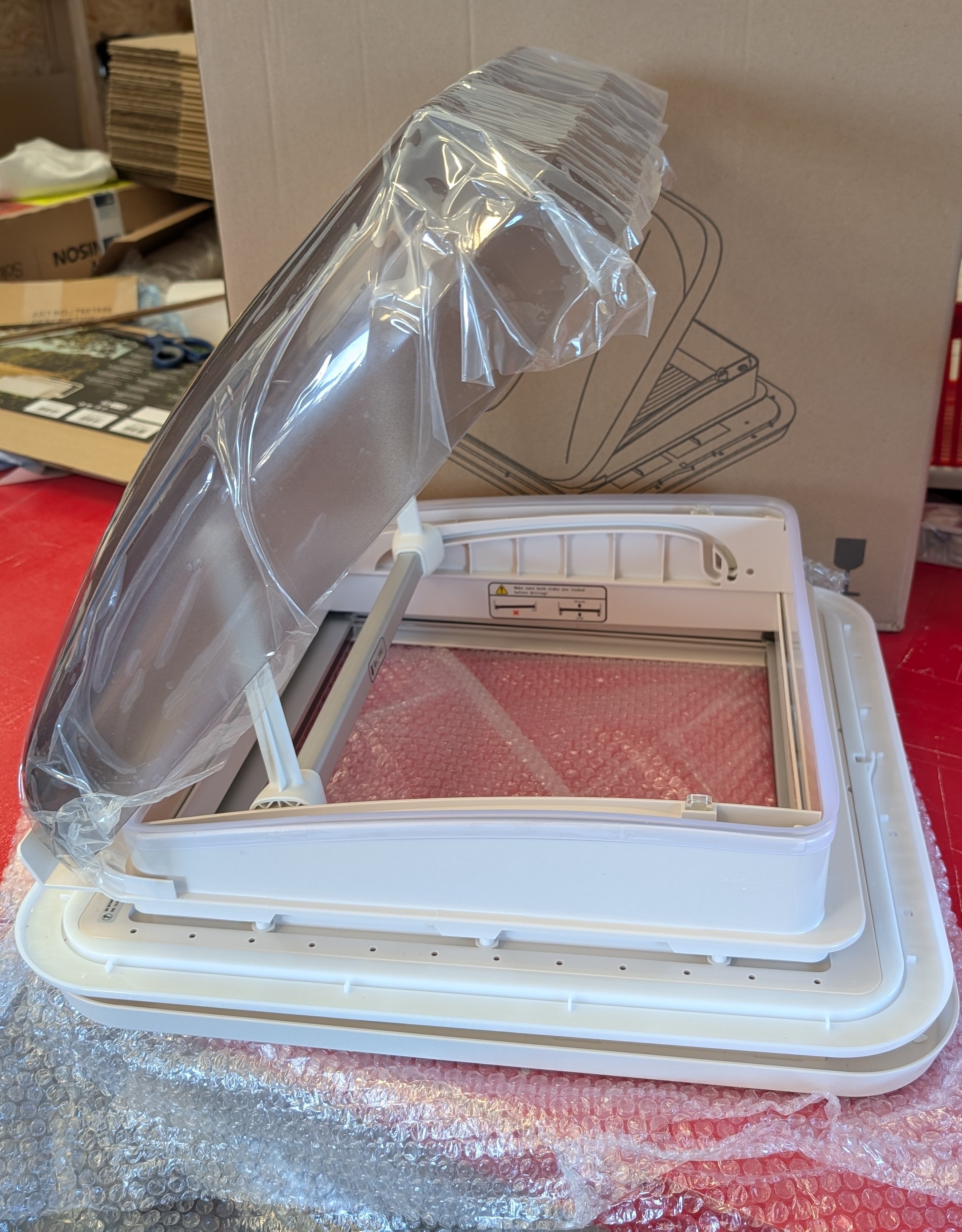 Skylight Pro taklucka 40x40 med LED - 3