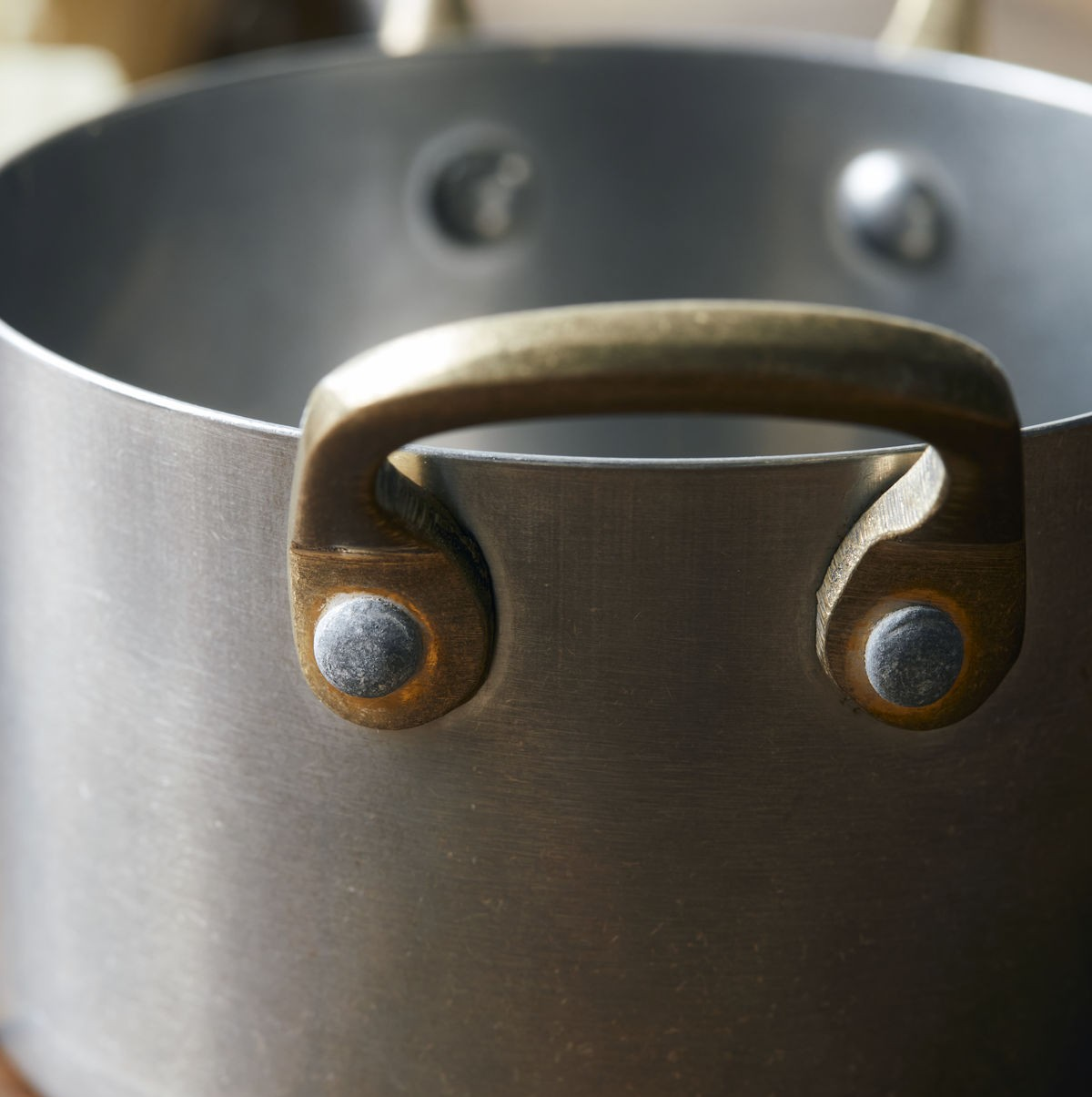 Presentation pot, Silver Finish - 4
