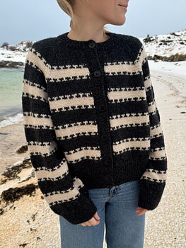 PetiteKnit Key Cardigan (18 m mönster st 4,5)