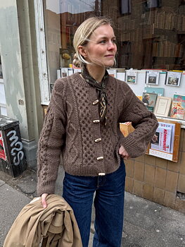 PetiteKnit Dagmar Jacket (18 m struktur st 4,5)