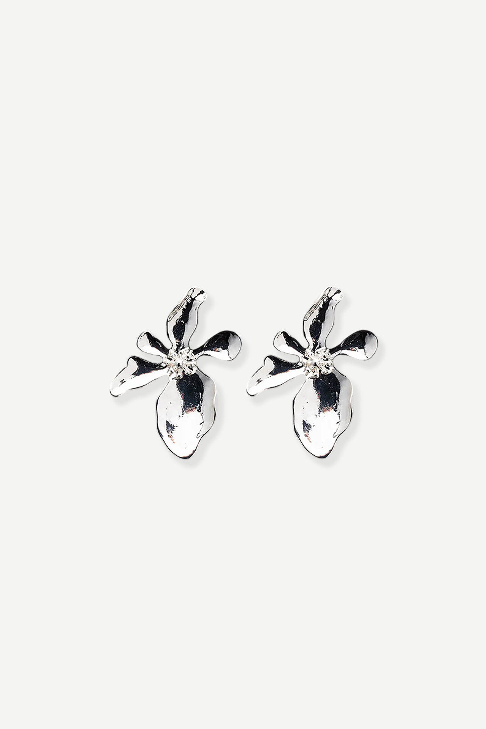 BOW19 Flower Earrings Silver