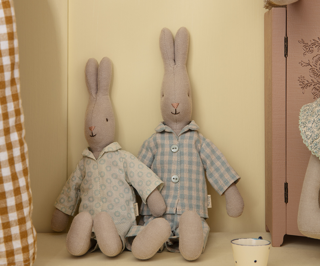 Maileg - HARE m/tvådelad pyjamas - Size 1