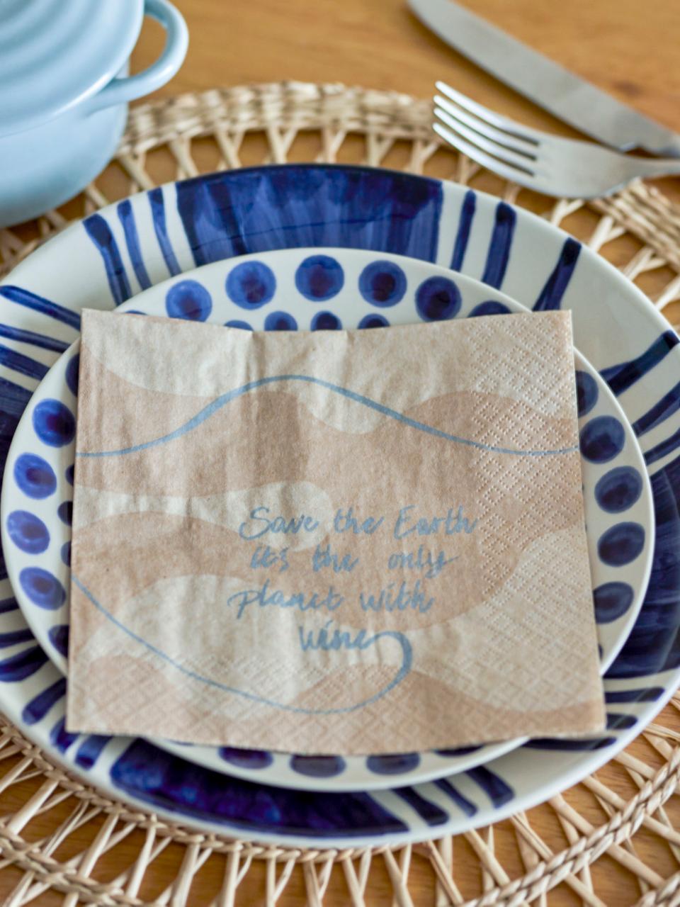 Napkins Earth