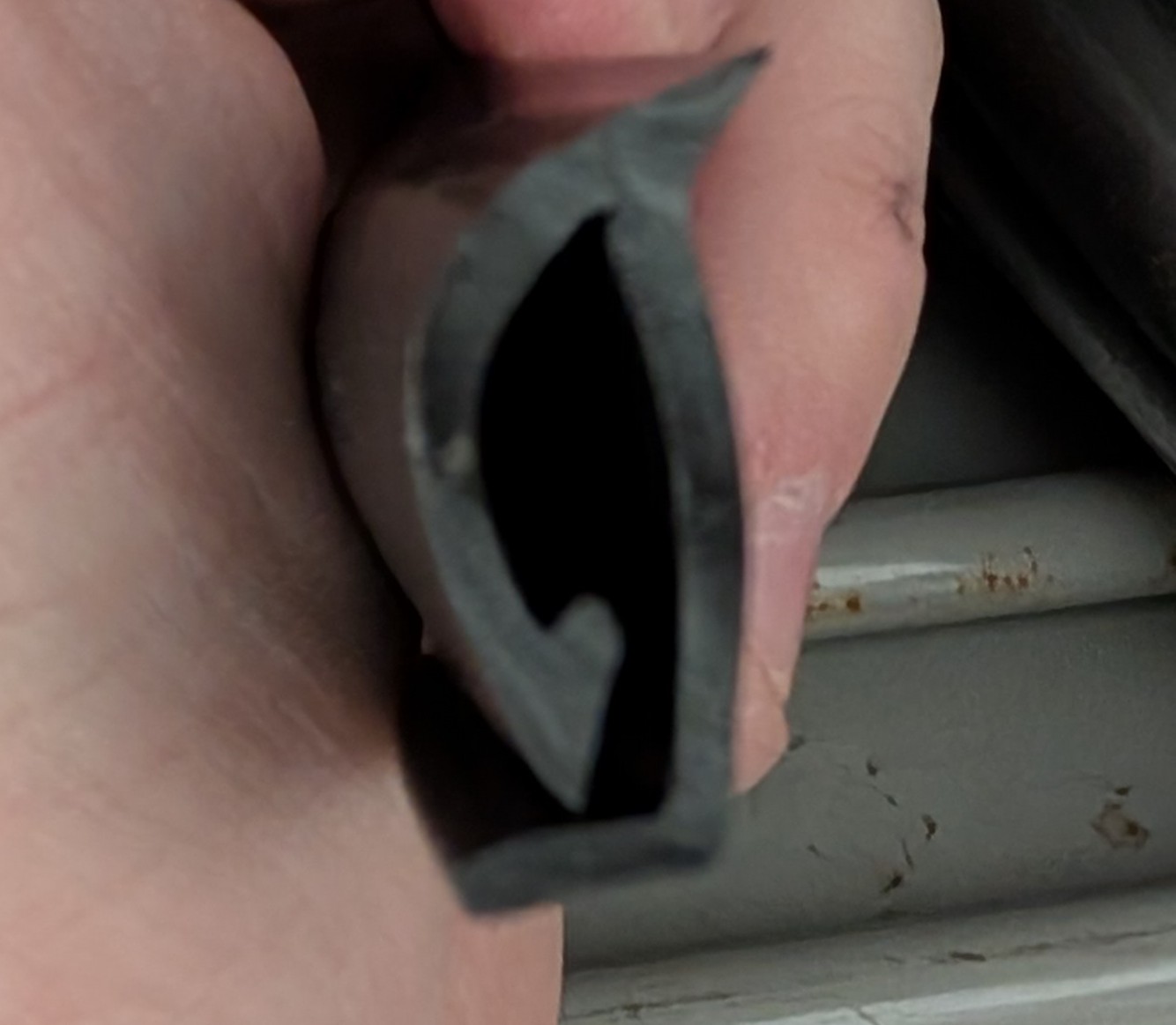 Rear pod rubber seal LMC/GEIST - 2