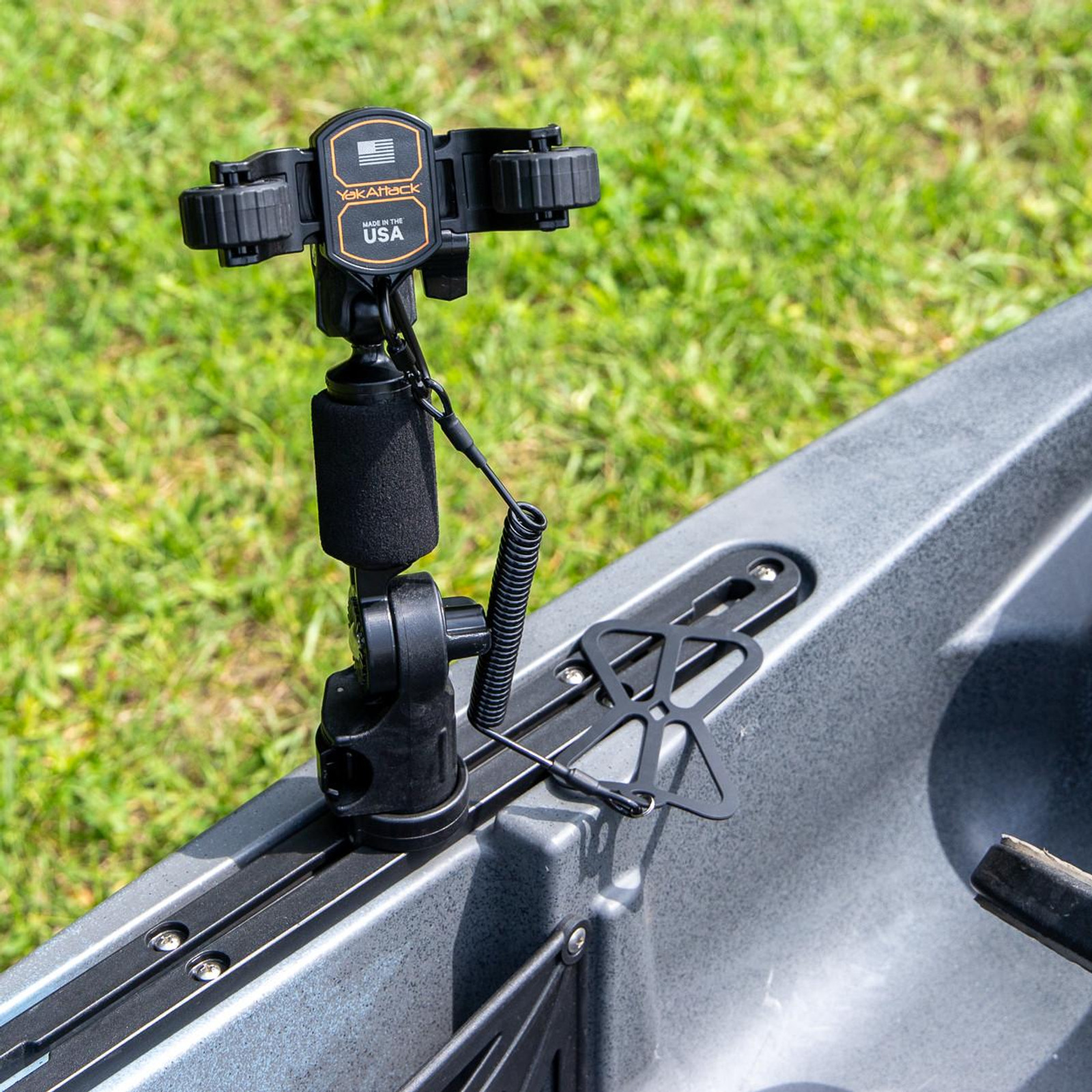 YakAttack RotoGrip Phone Holder Pro with LockNLoad Mounting System - 32
