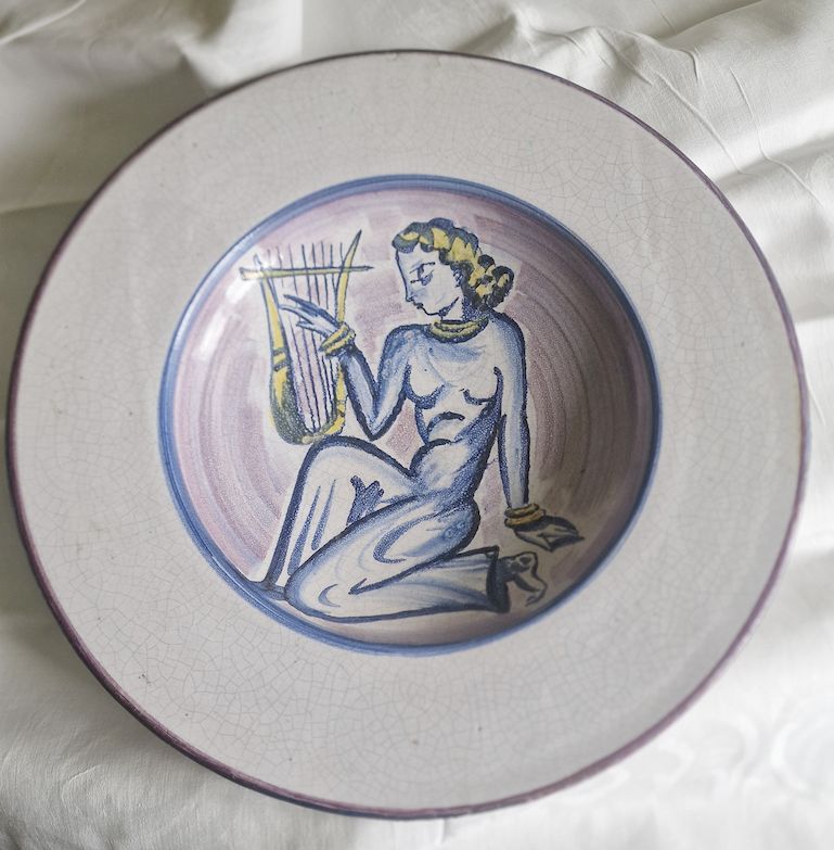 Wibom Maggie S:t Eriks lervarufabrik wall dish hand painted