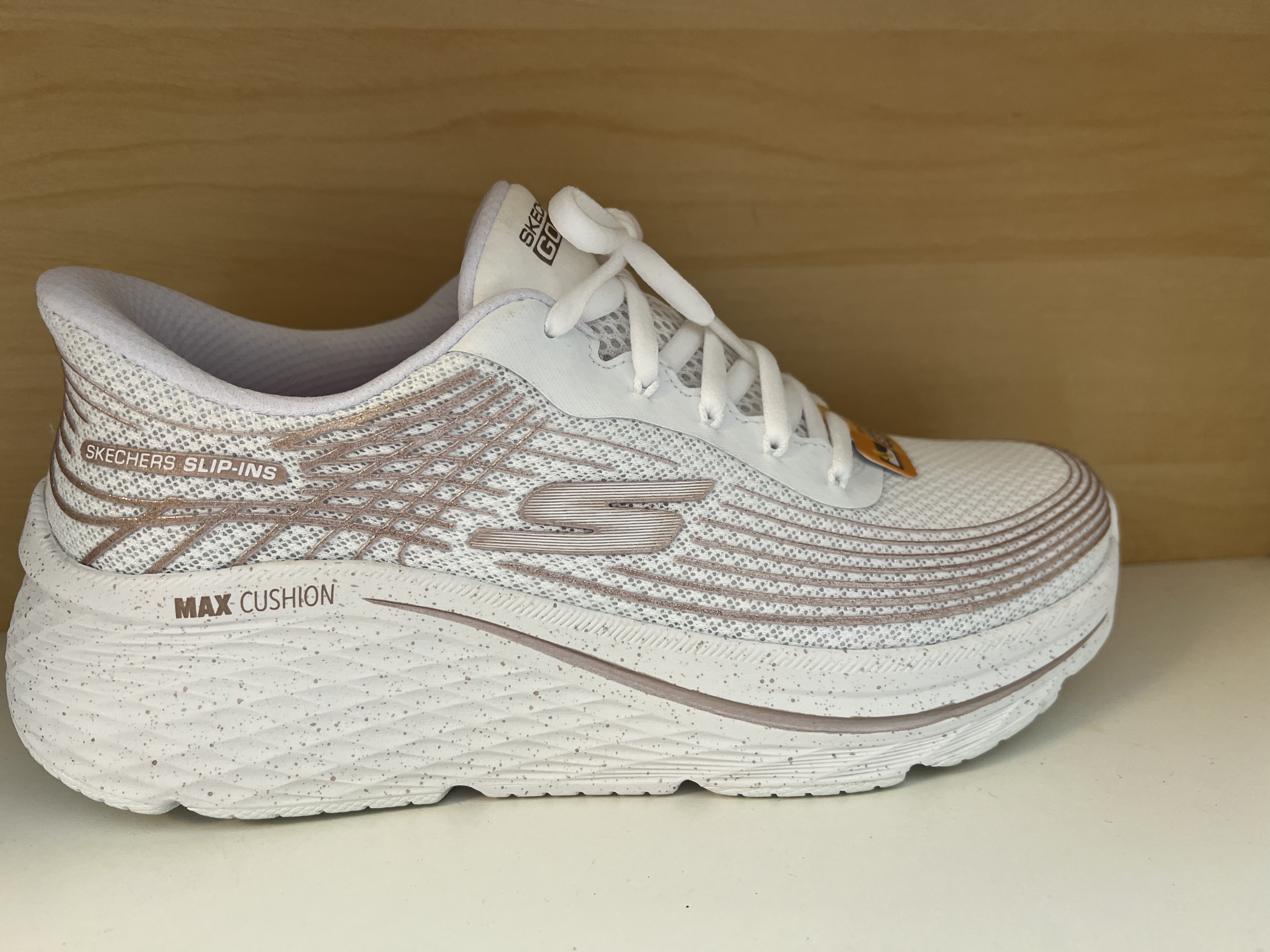 Skechers Max Cushion Elite. Slip-ins. Memory Foam innersula - 4