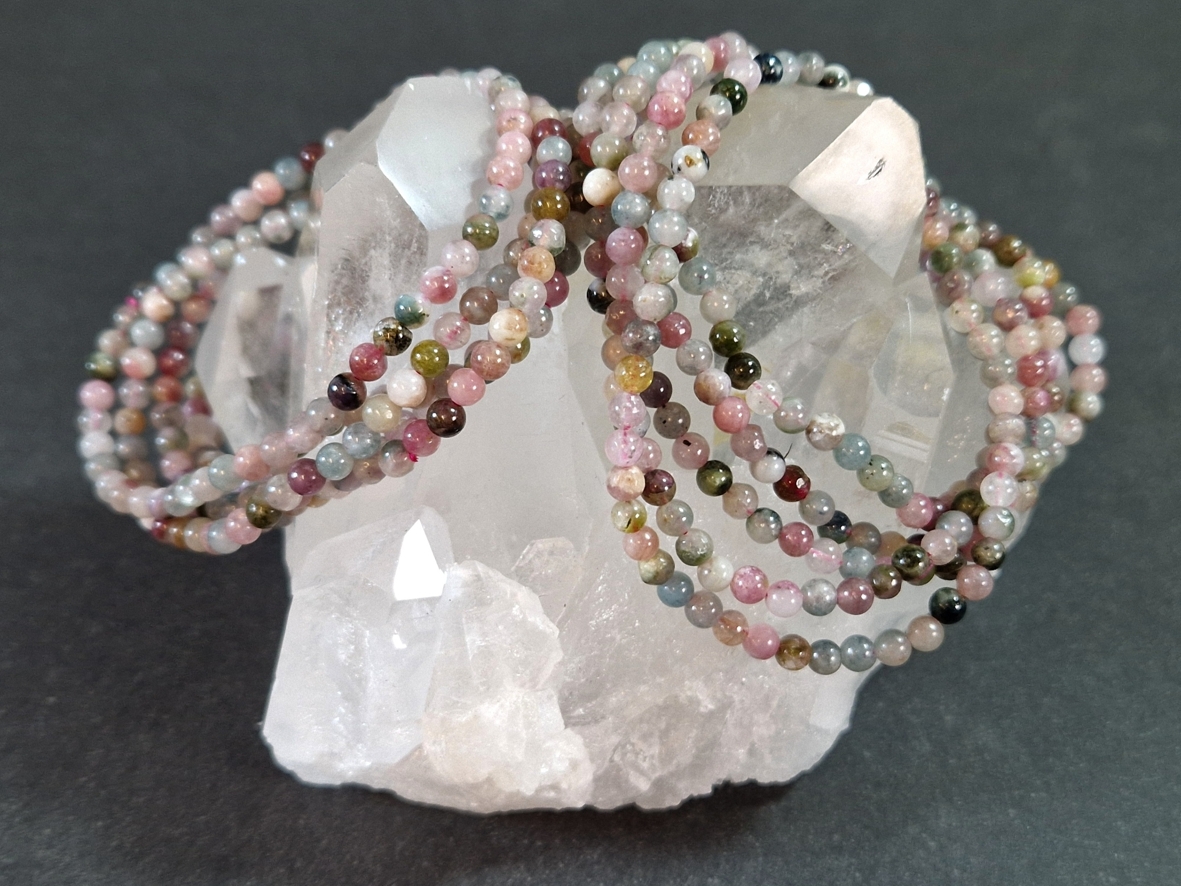 Ljus Turmalin Mix Armband  - 4 mm Pärlor