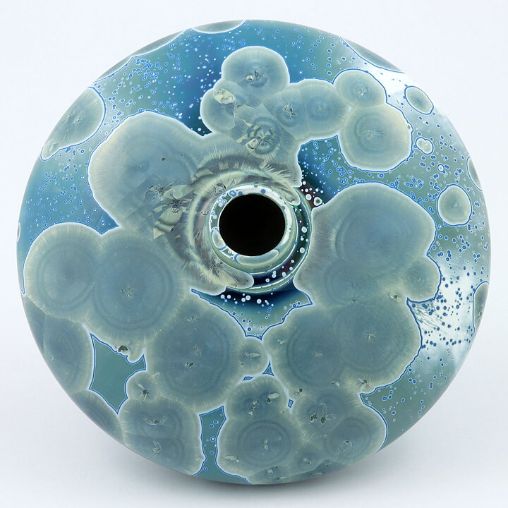 Isak Isaksson (2020) Unique Discus Vase with Blue Crystalline Glaze 19/10 cm