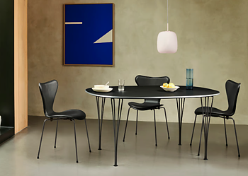 Series 7™ 3107 Chair - In stock - (Front upholstered in Wild Leather, Black) - Fritz Hansen
