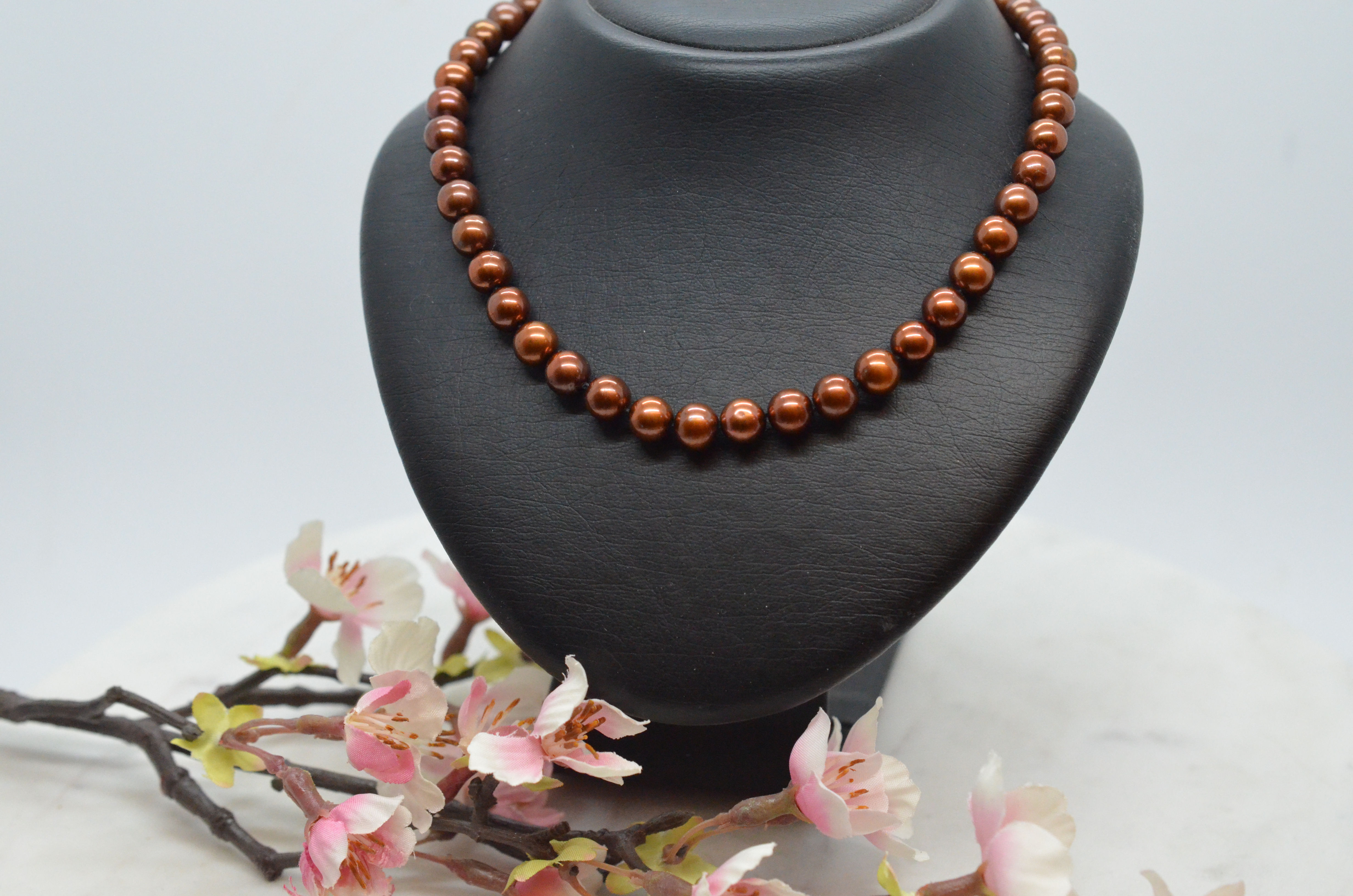 Pearl necklace with colored freshwater pearls in brown - 2