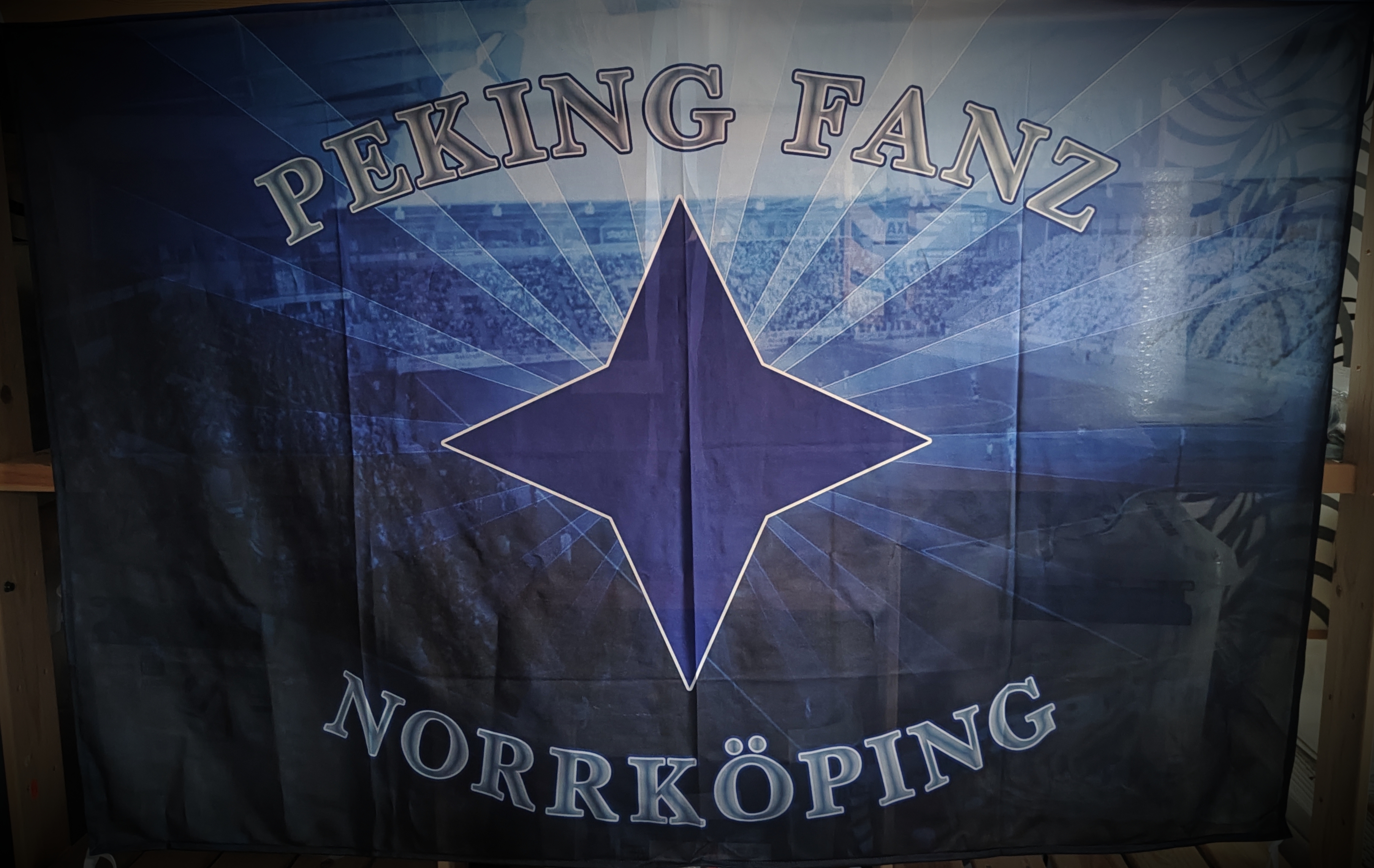 Peking Fanz- Vägg/hängflagga