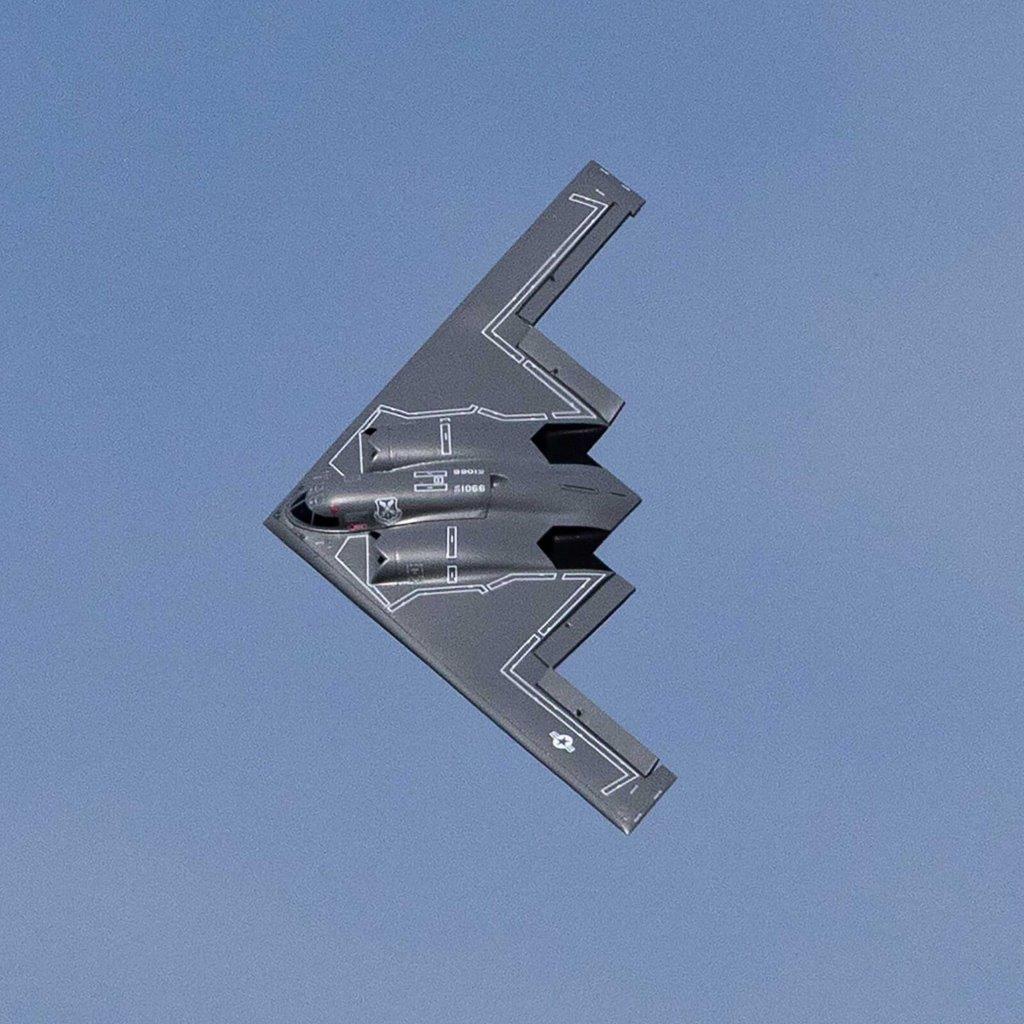 E-flite Micro B-2 Spirit of America Twin 30mm EDF BNF Basic - 8