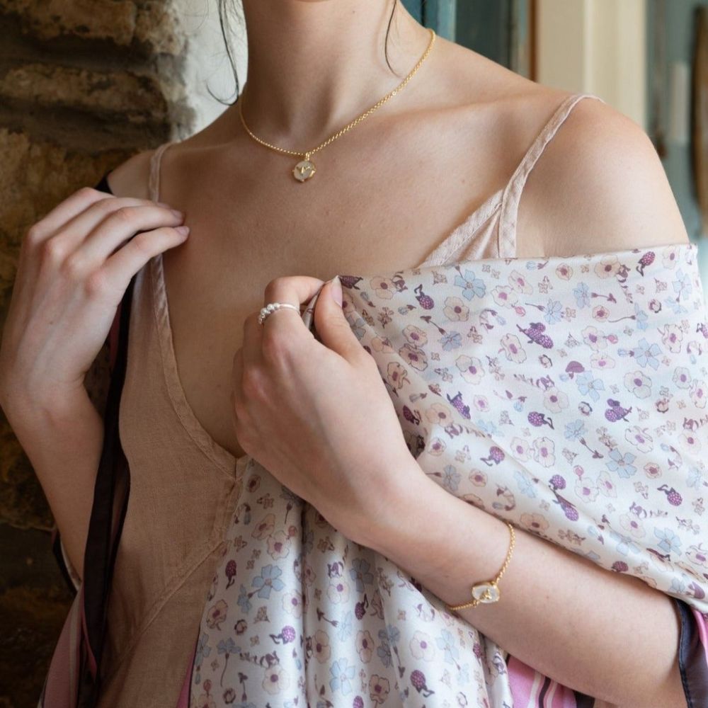 Fable Honey Bee & Pearl armband - 2