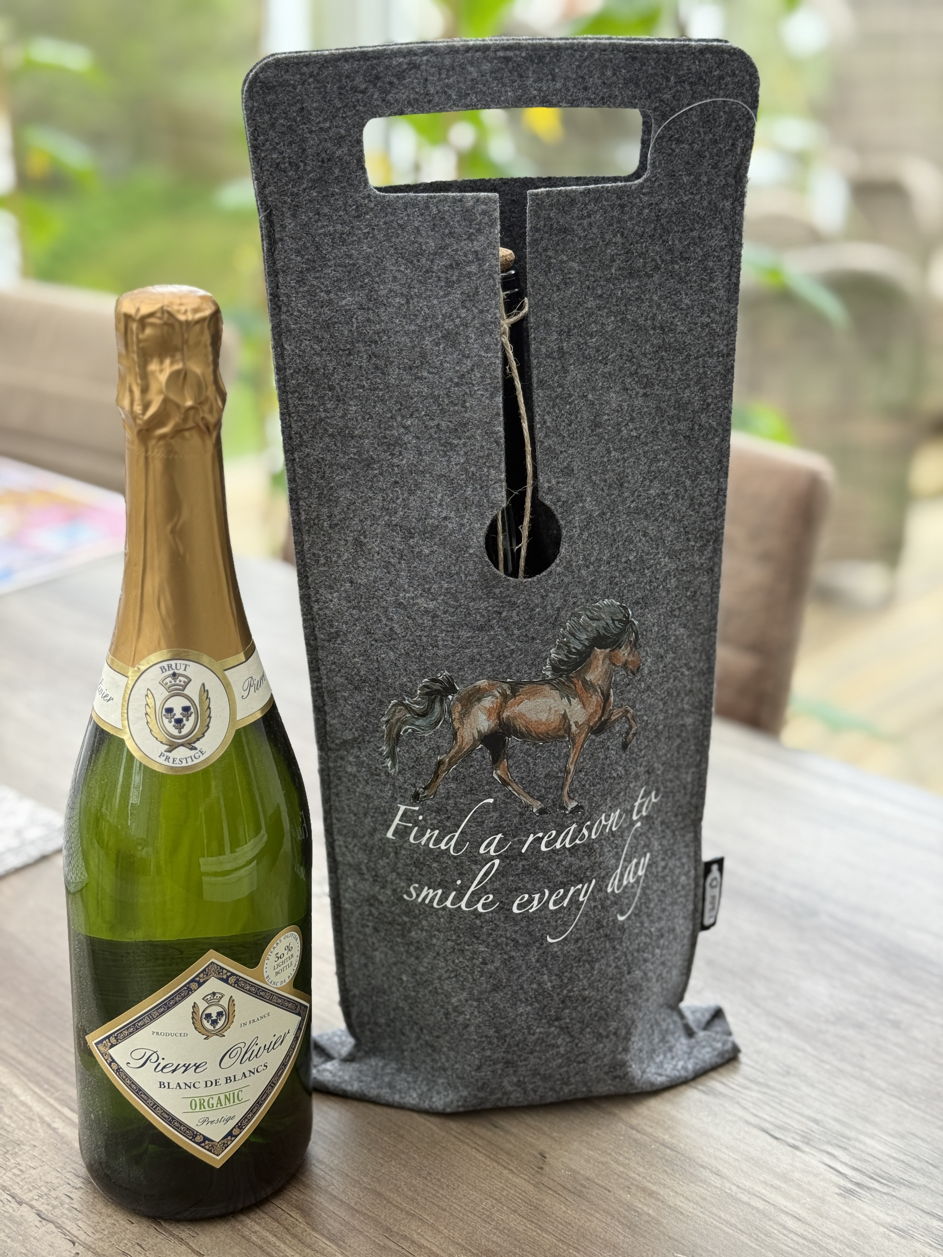 Icelandic Horse Bottle Bag Find a reason to smile every day - 4