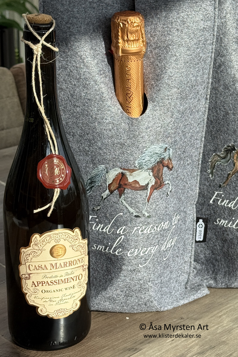 Icelandic Horse Bottle Bag Find a reason to smile every day - 6