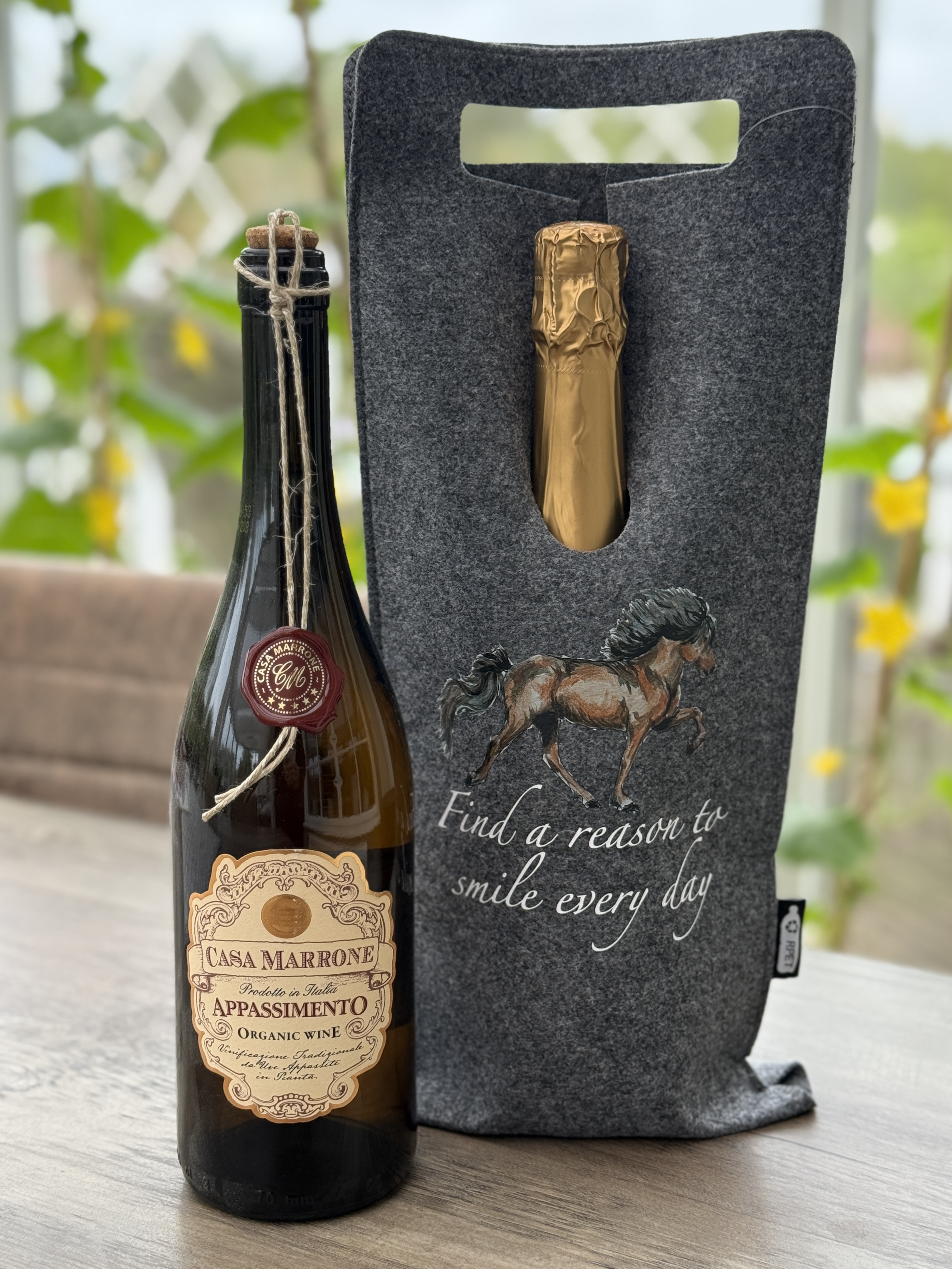 Icelandic Horse Bottle Bag Find a reason to smile every day