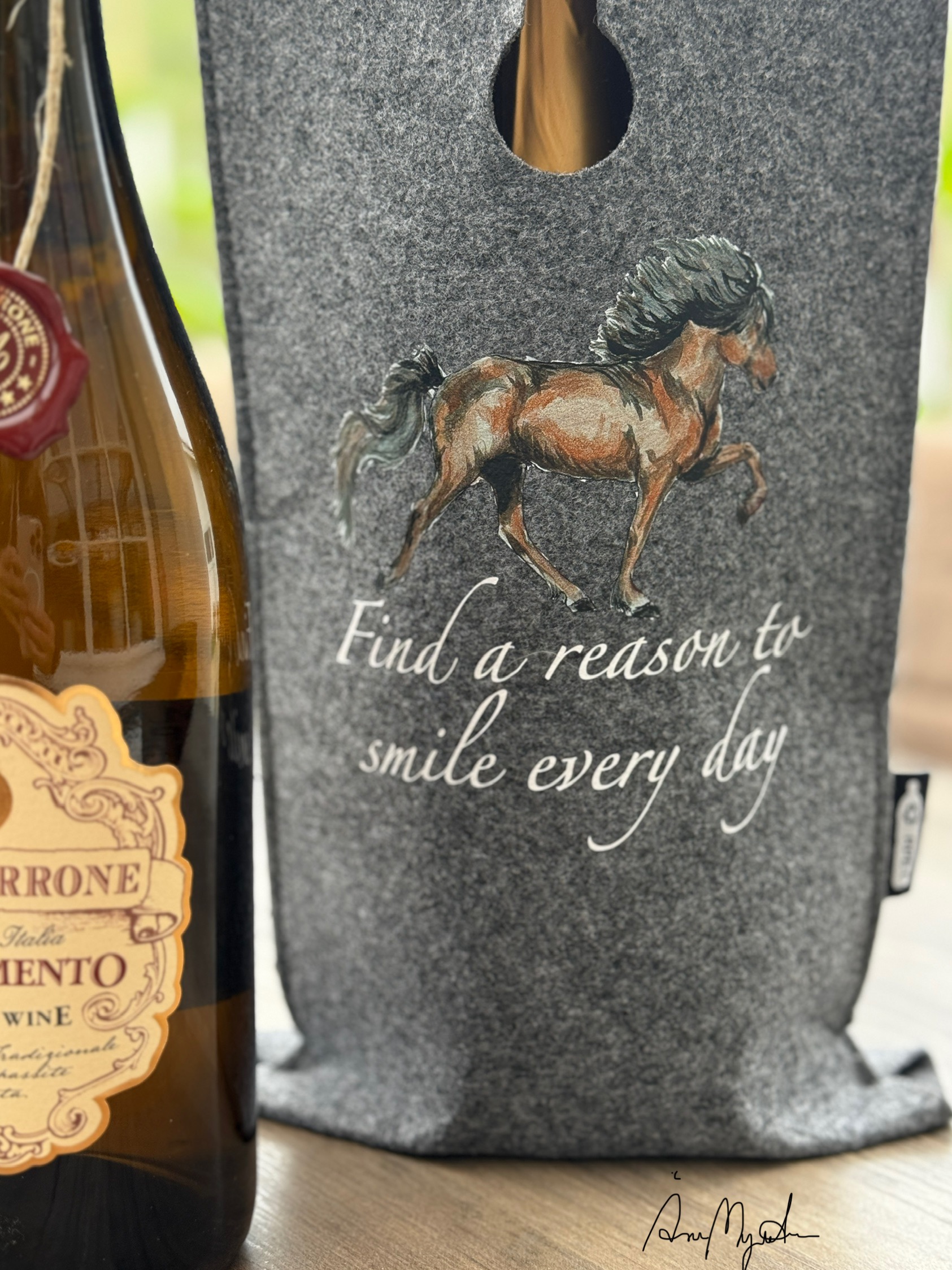 Icelandic Horse Bottle Bag Find a reason to smile every day - 5