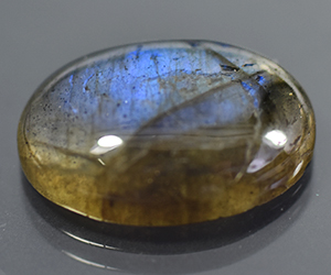 Piedra preciosa labradorita suelta natural de 4,72 ct con un impresionante juego de colores - 3