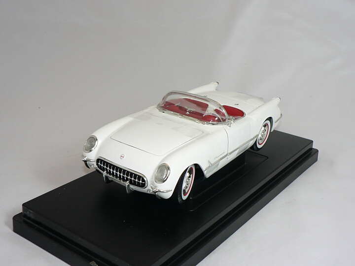 Chevrolet Corvette    1953   1:18  Route 66