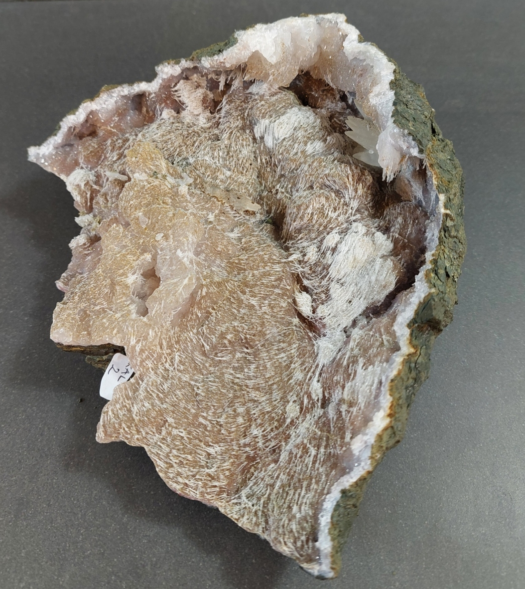 Kalcedon Kluster ( Hair agate)  - 3