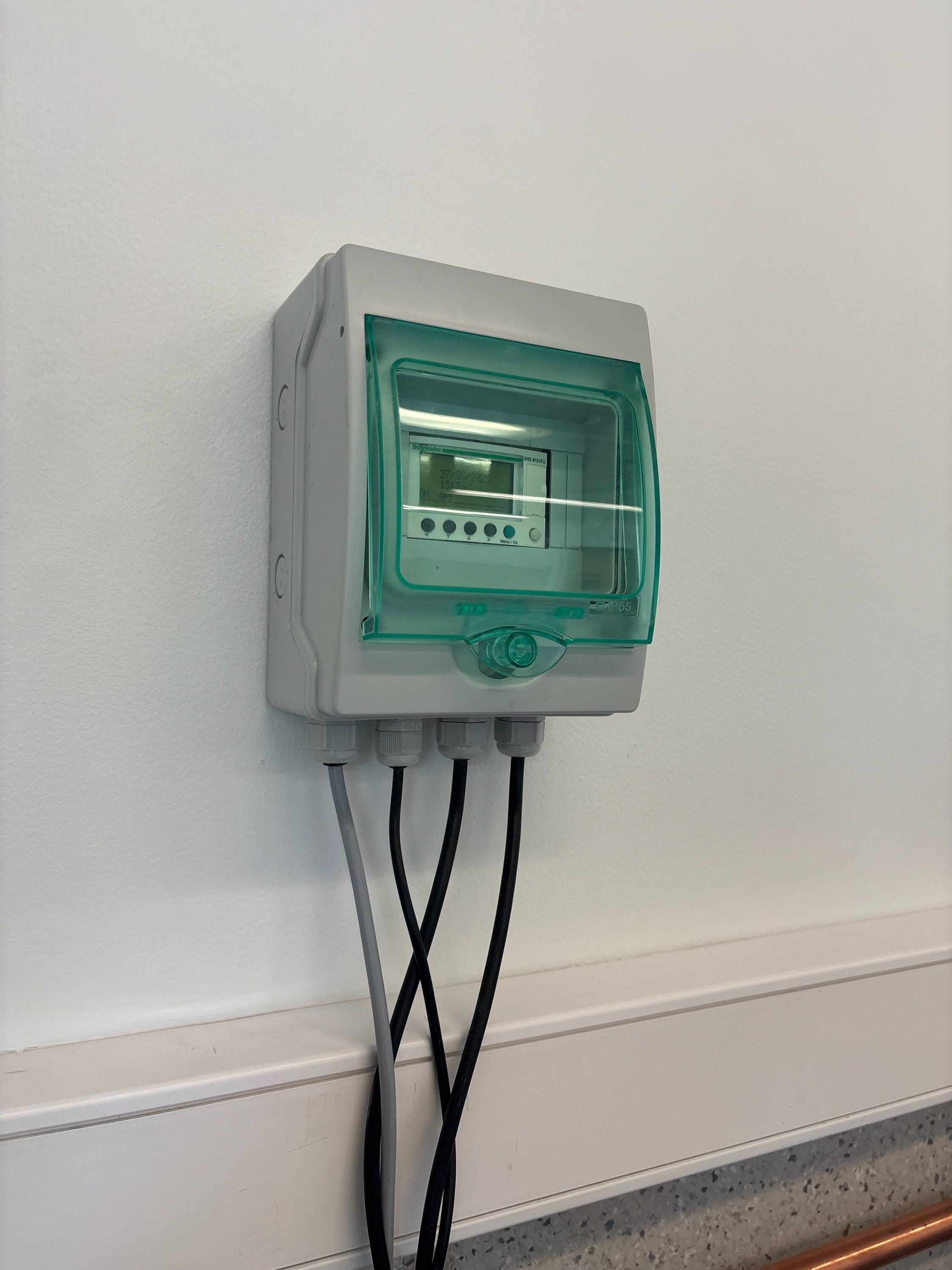 Automatisk returspolningssats