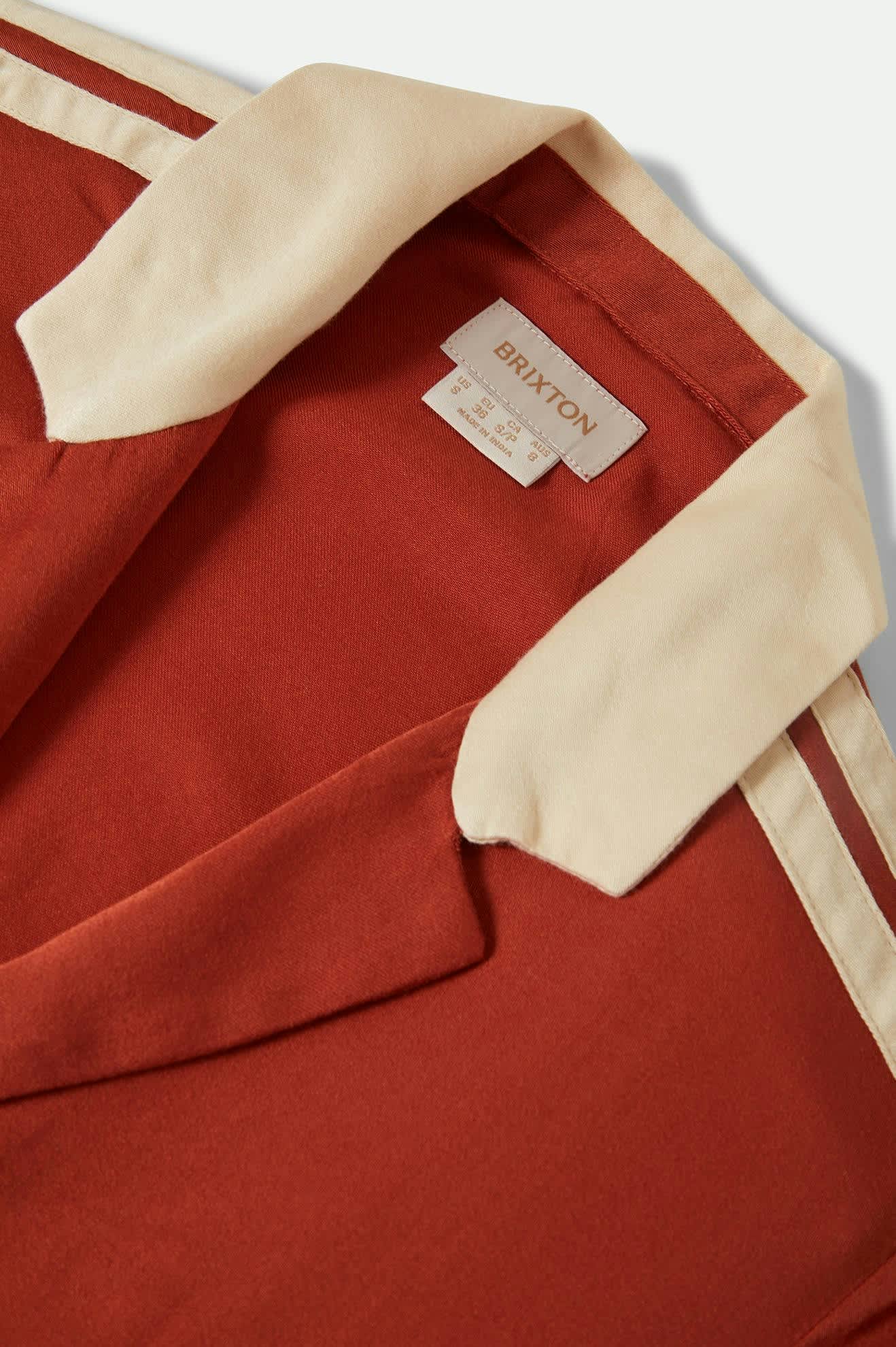 Silky bowling button down - 17