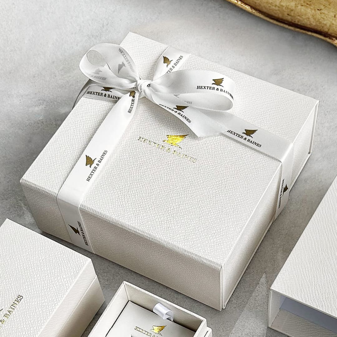 Boîte cadeau avec ruban en satin - 2
