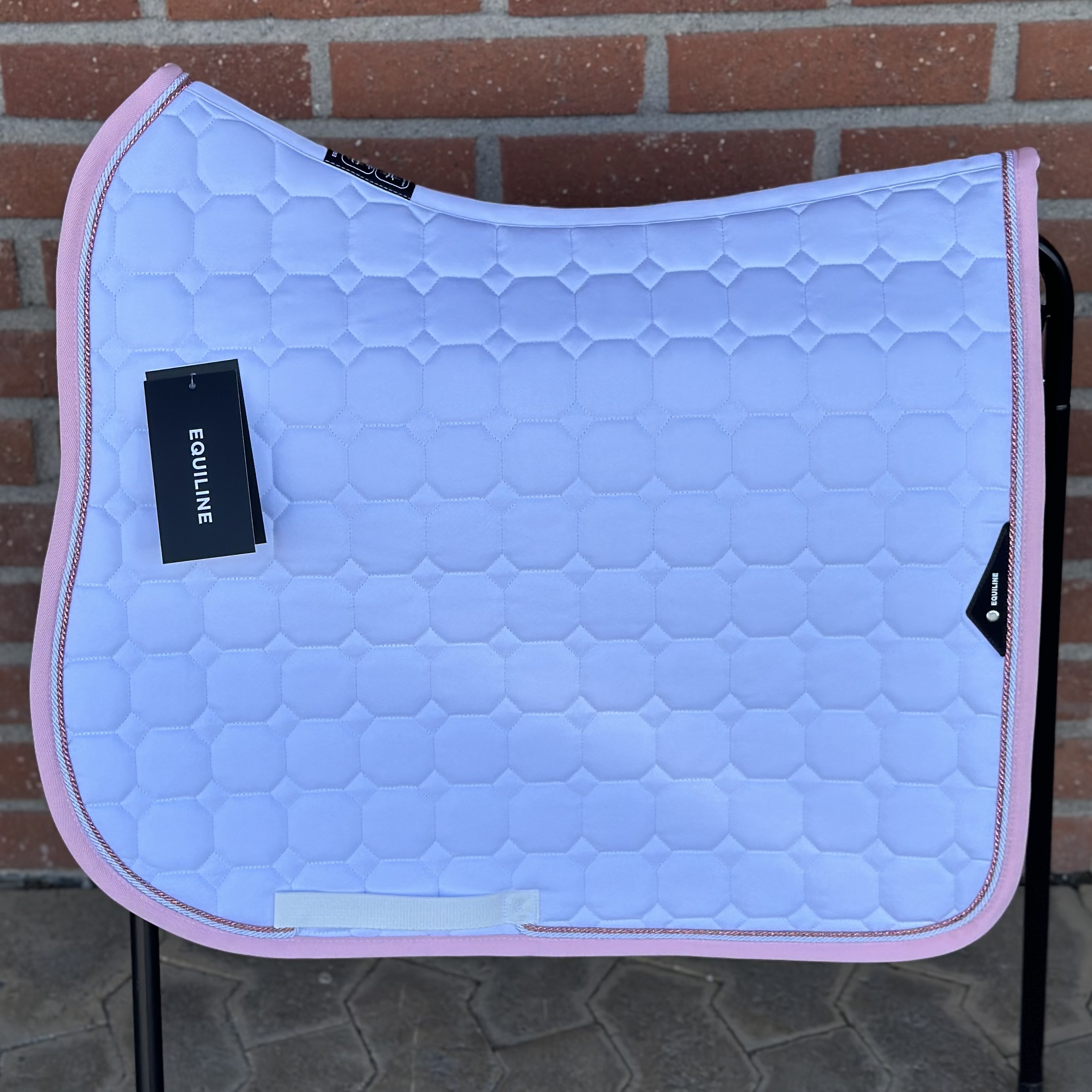Equiline Octagon 2 flätor + kantband vitt m ljusrosa 