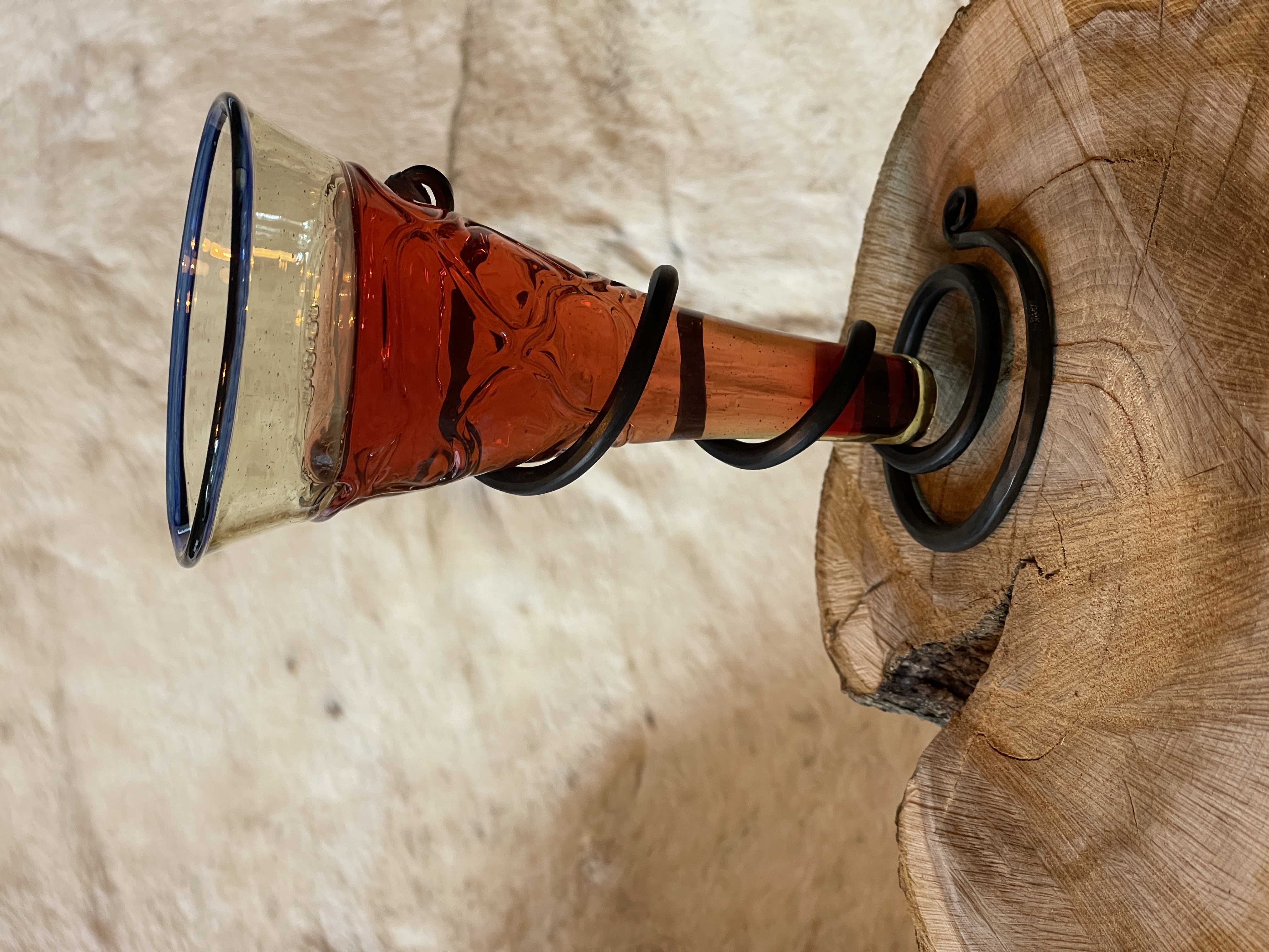 Weingläser - Trichterbecher mit Schmiedehalter