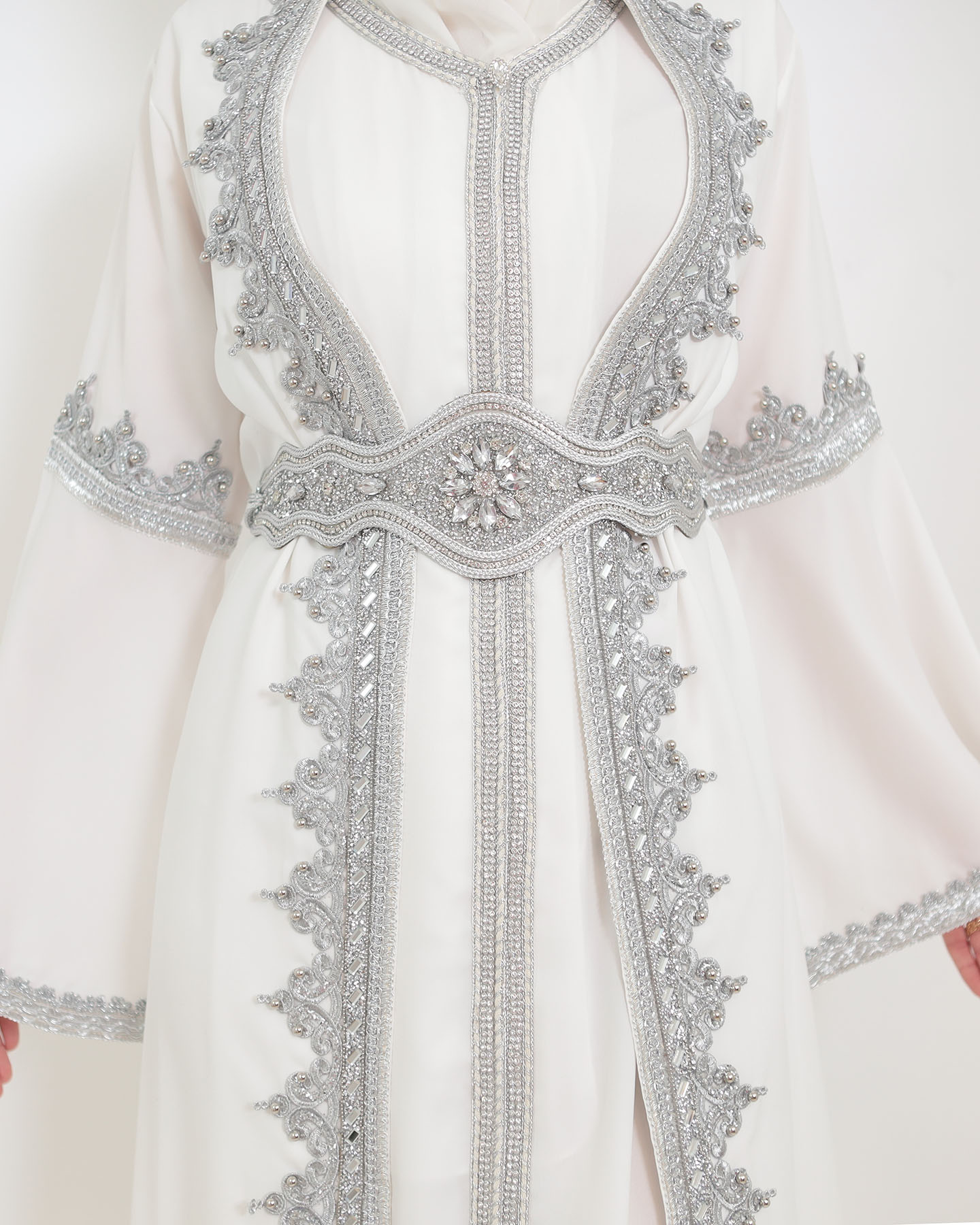 Abaya - Vit - 4