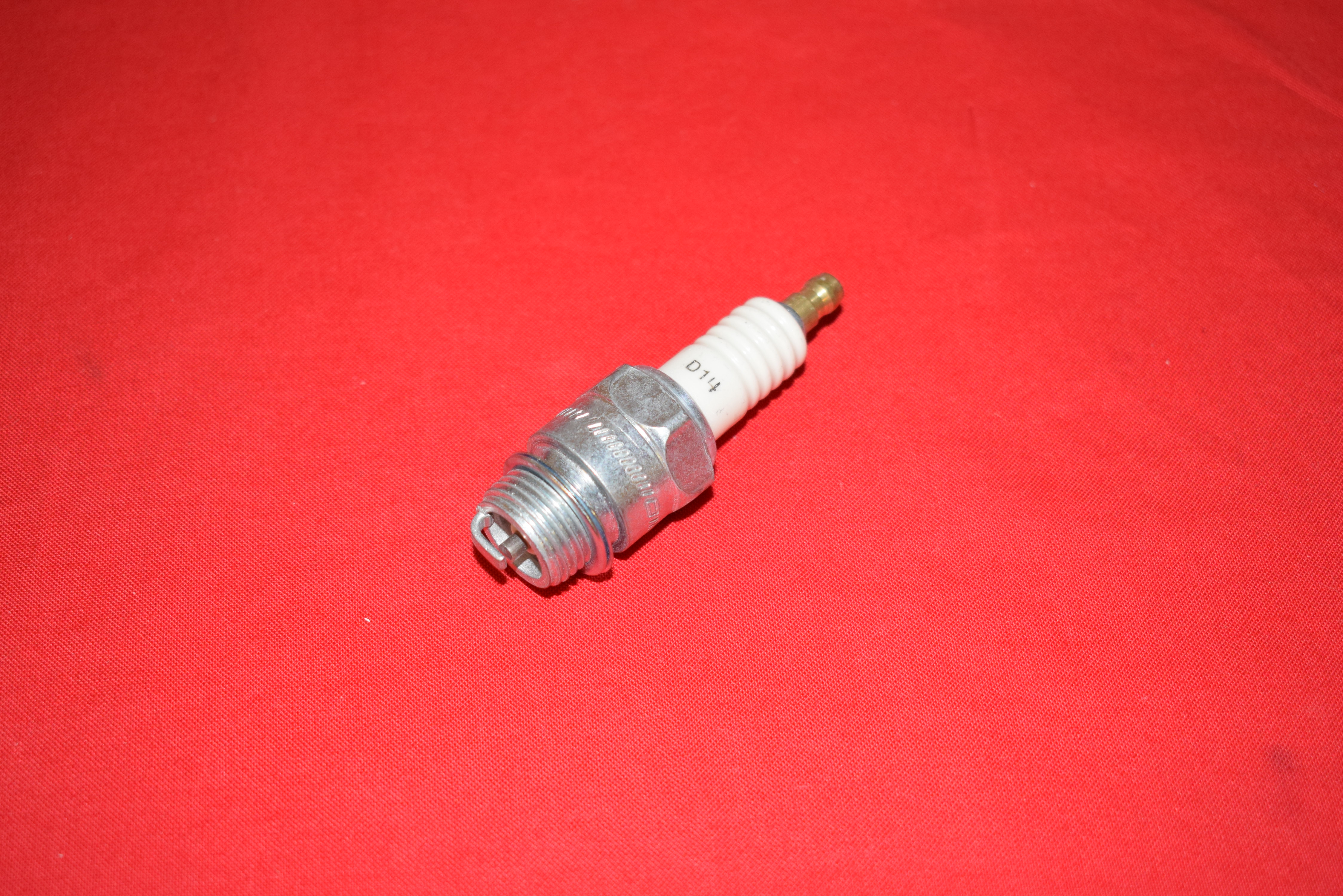 Spark Plug Champion D-14. 18 mm