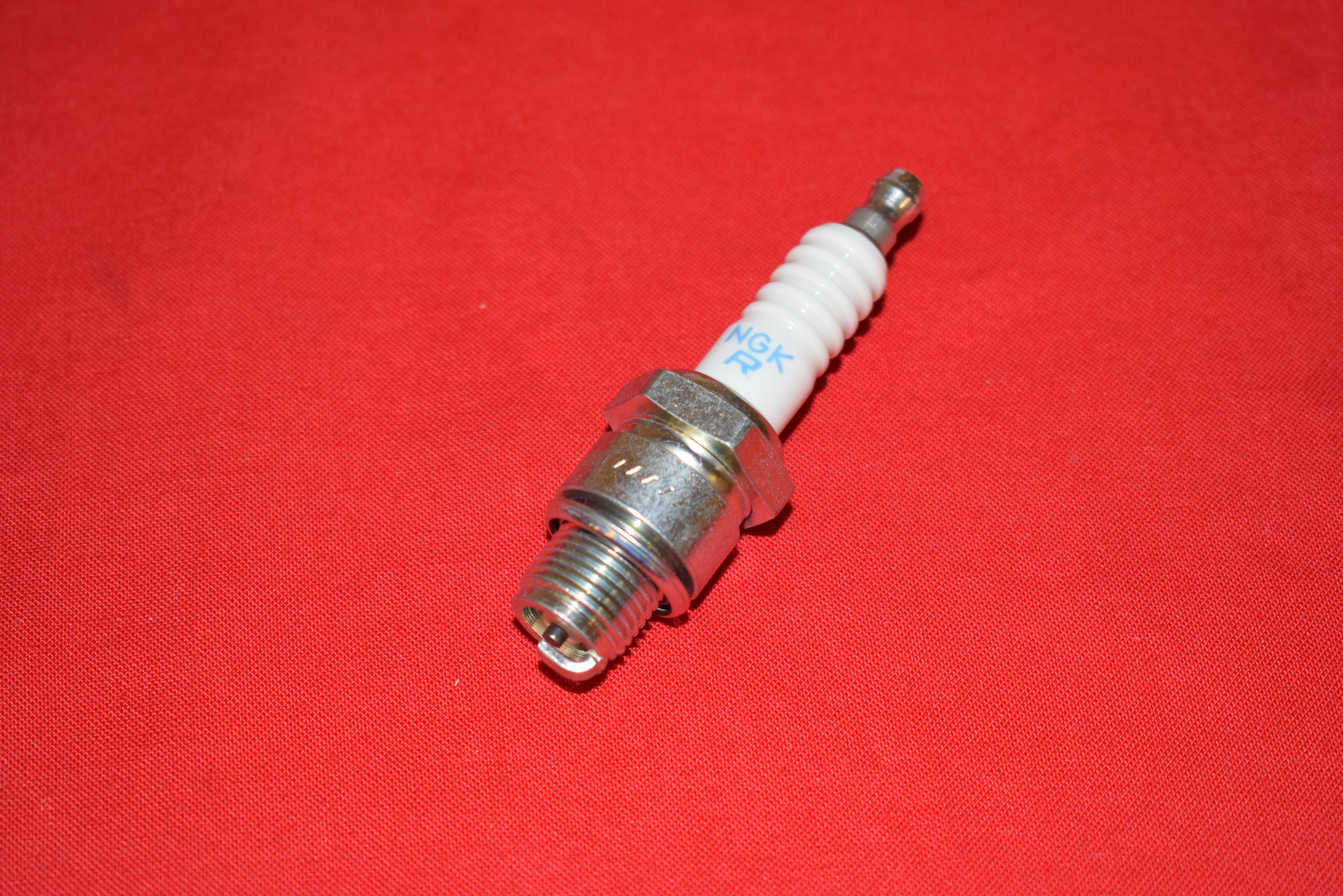 Tändstift  NGK BR6HS  Indian 1936-53 (14mm x 3/8")
