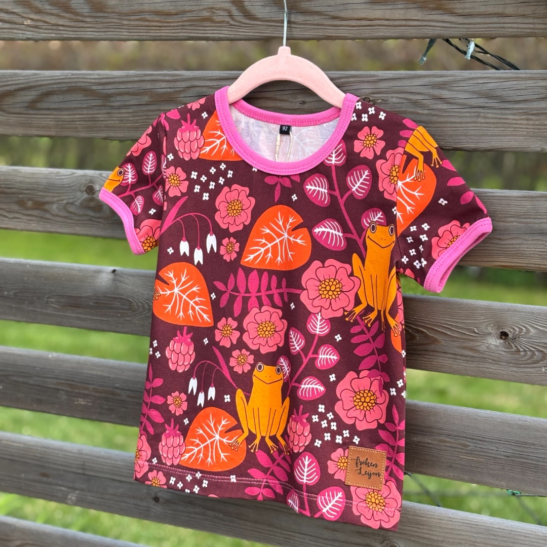 T-shirt ”Små grodorna" cerise - 3