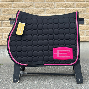 EQUILINE HOPPSCHABRAK MED E-LOGGA BLACK E57 PINK-GL.PINK P3111