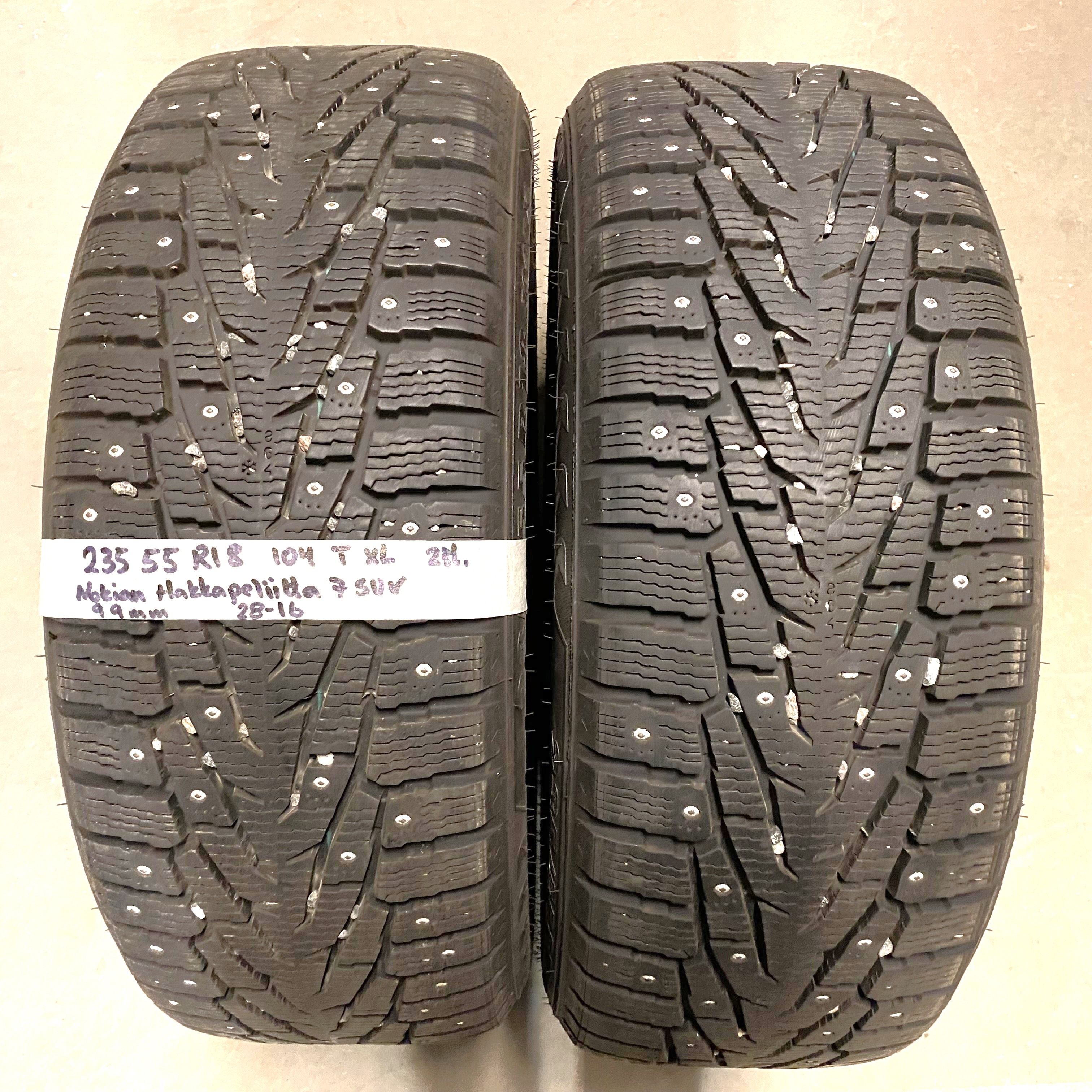 18" BEGAGNADE VINTERDÄCK DUBB | 2 st 235/55 R18 104T XL Nokian Hakkapeliitta 7 SUV | V28-16 | 9|9 mm | A-3