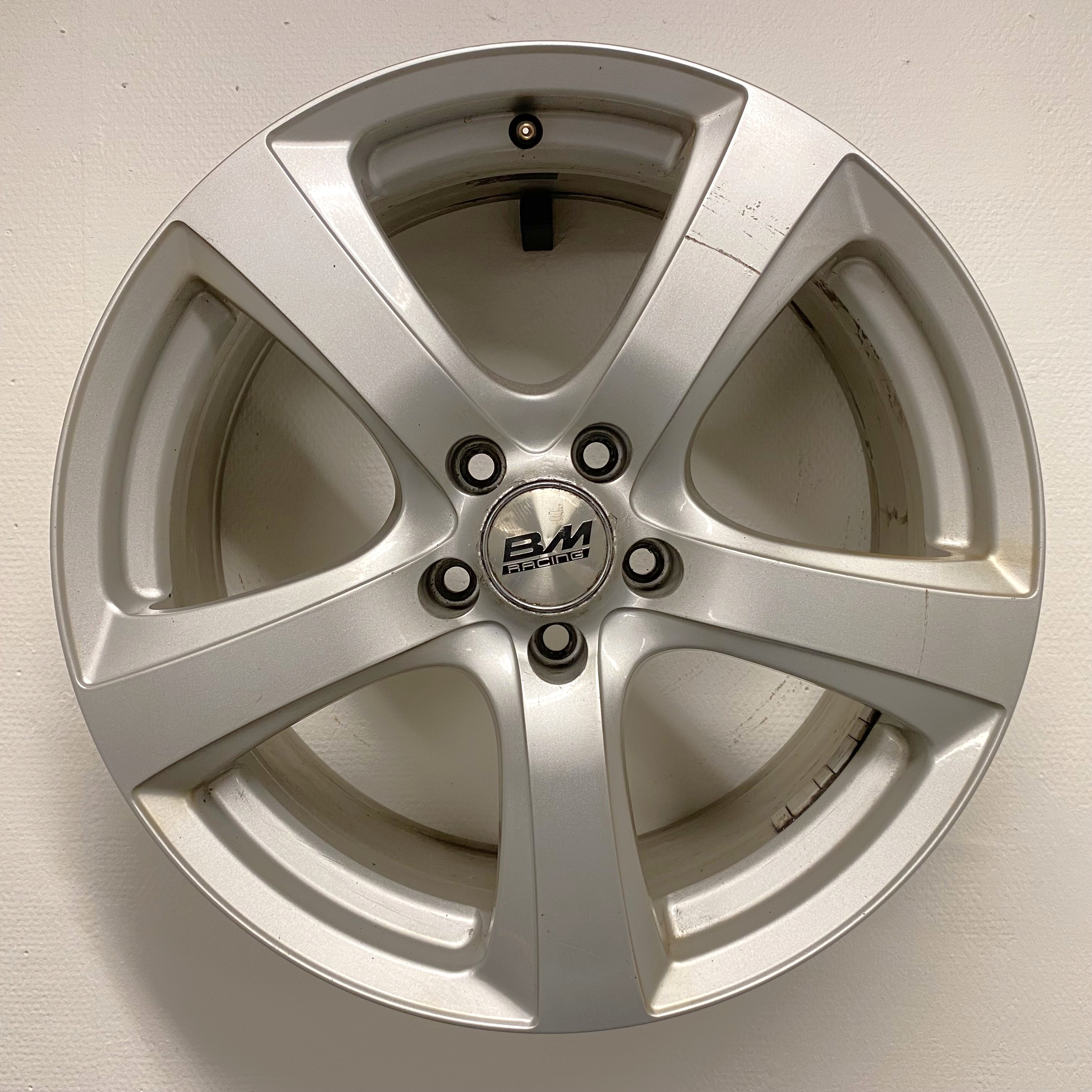 BEGAGNAT | 4 st | 18" ALUFÄLGAR BM RACING Silver | 5x112 8x18 ET35 66.6 | Y-2-2 - 3