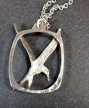 Fågel  Hänge i Sterling silver med kedja