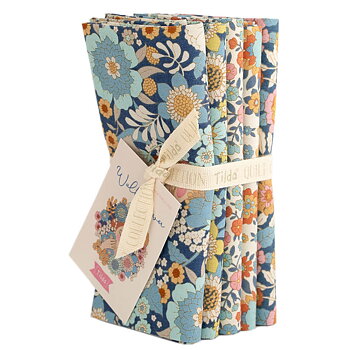 Tilda  Fat Quarter Wallflower Blue