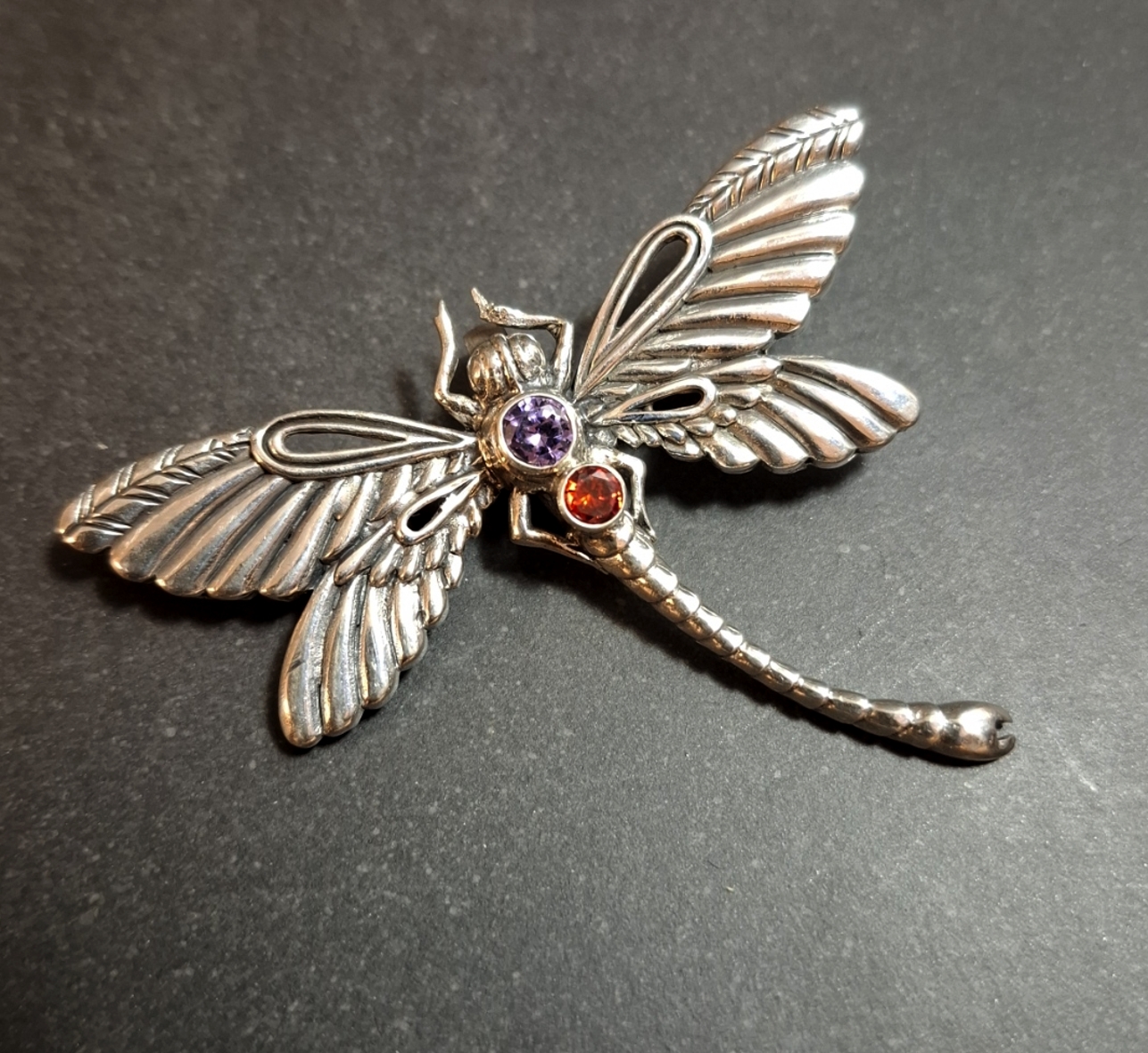 Trollslanden Brosch /Hänge  i Sterling silver / stenar
