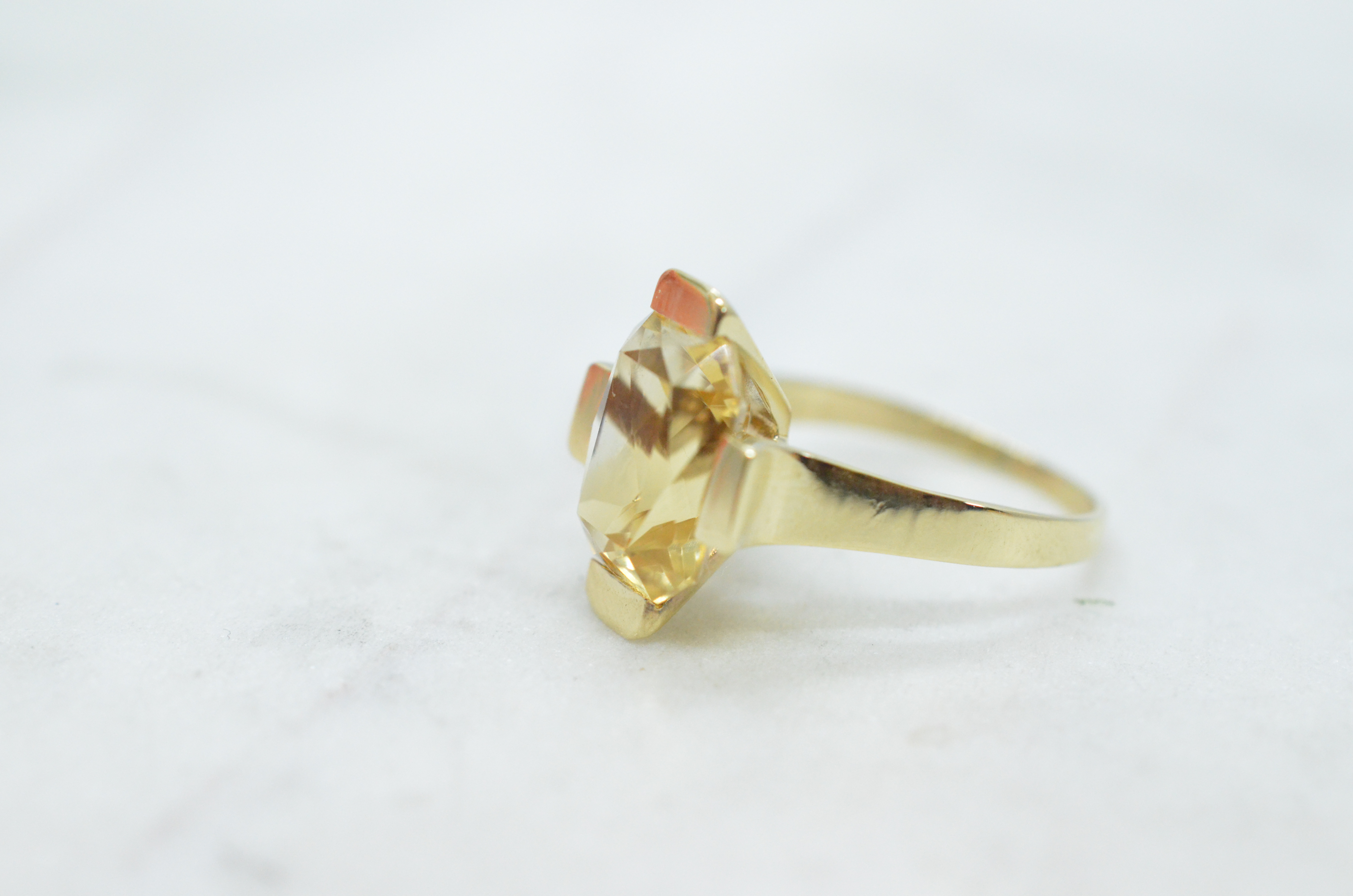 Vintage 14k ring with light yellow stone - 2
