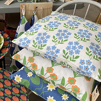 Kuddfodral retro FÖRGÄTMIGEJ i linne