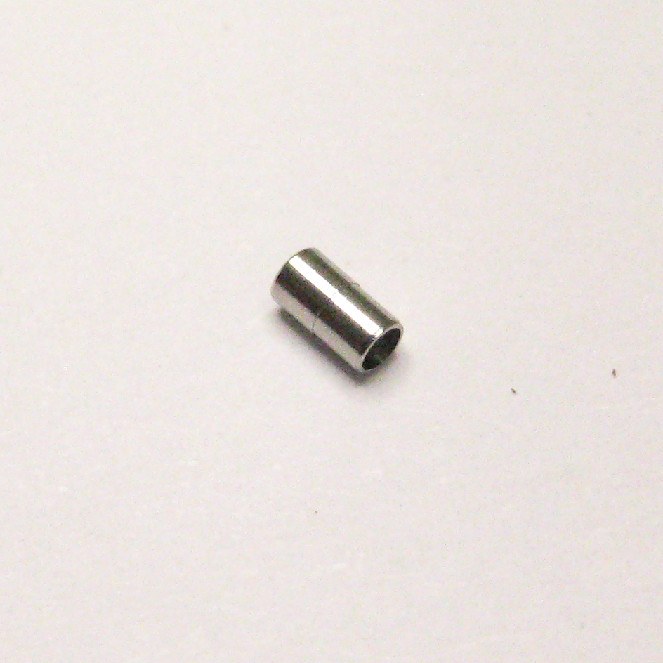 Tub med skuldra. L: 3,0 / 1,4 mm. Ø 1,6 / 1,5 mm. 