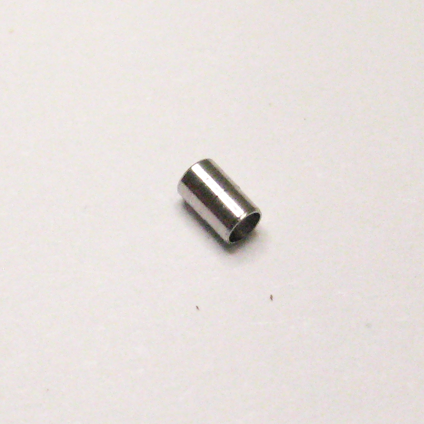 Tub med skuldra. L: 2,6 / 1,4 mm. Ø 1,6 / 1,5 mm. 