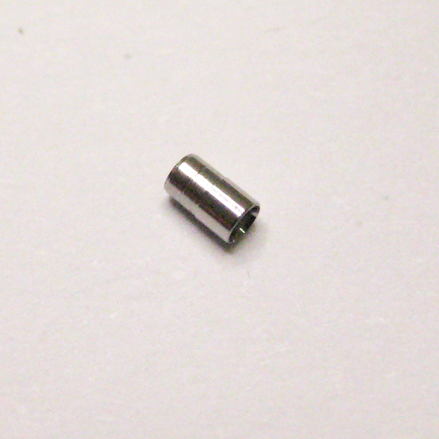 Tub med skuldra. L: 2,5 / 1,2 mm. Ø 1,5 / 1,4 mm. 